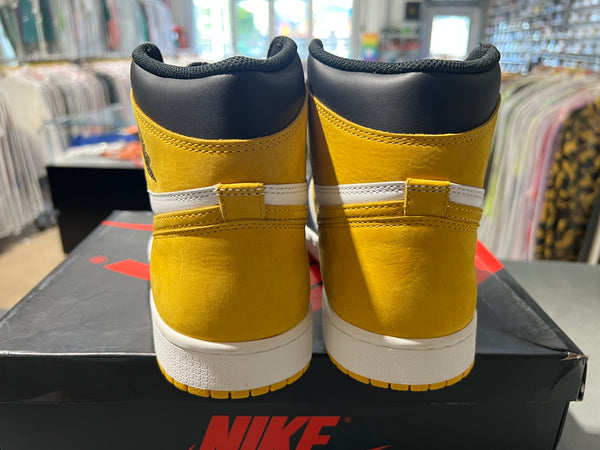 Air Jordan 1 Retro High OG - Yellow Ochre Size 11