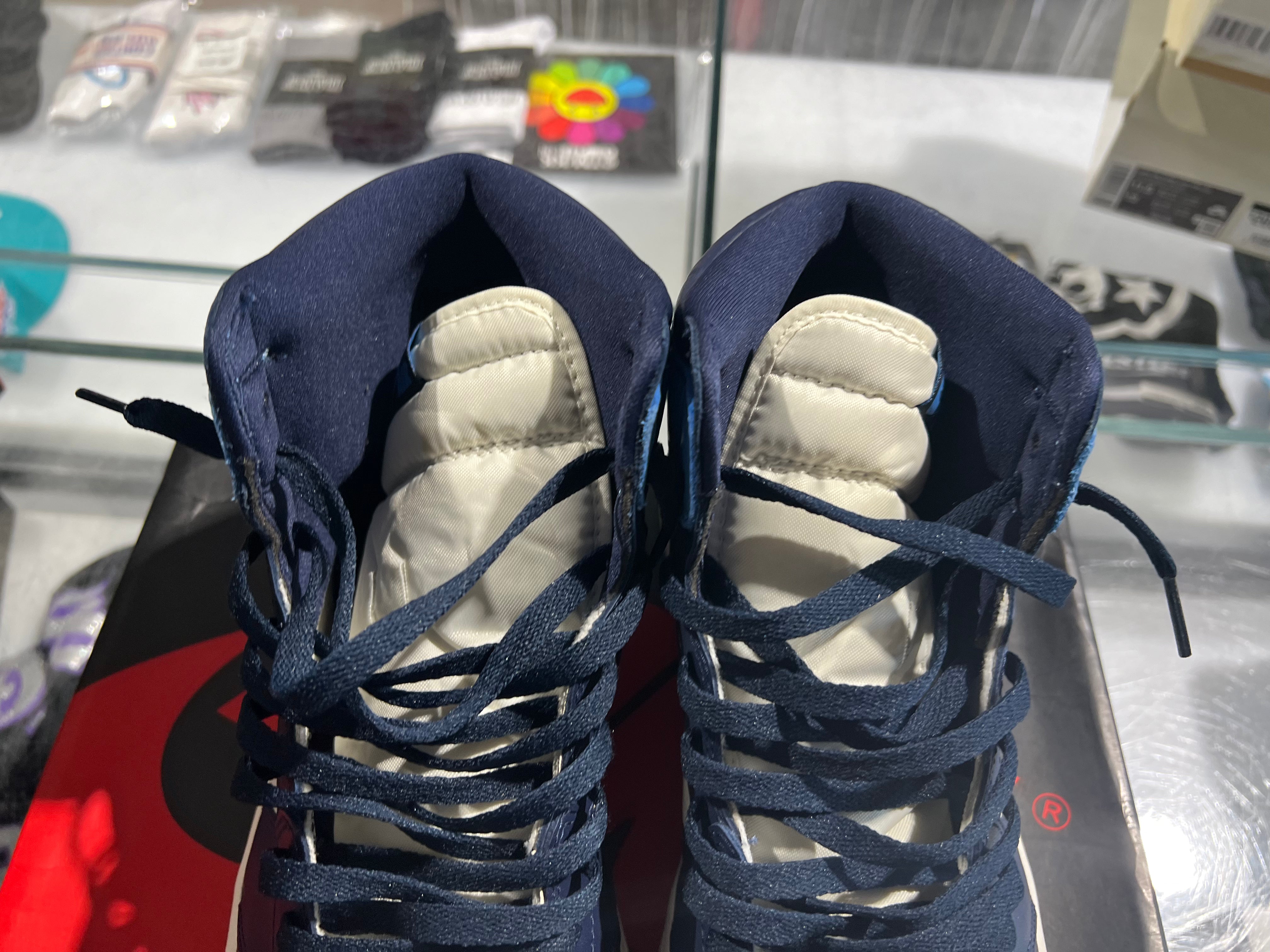 Air Jordan 1 Retro High - Obsidian Size 12