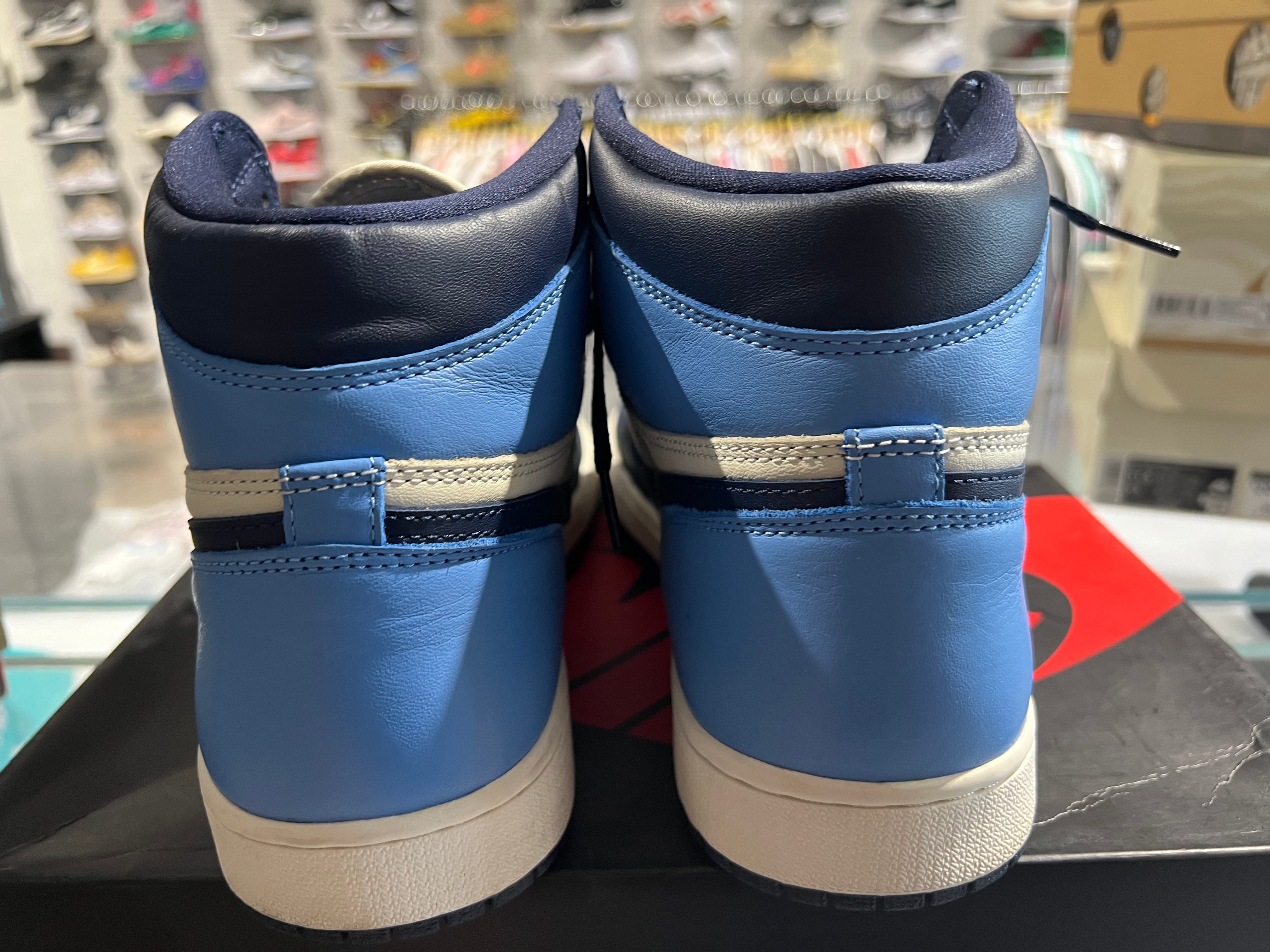 Air Jordan 1 Retro High - Obsidian Size 12