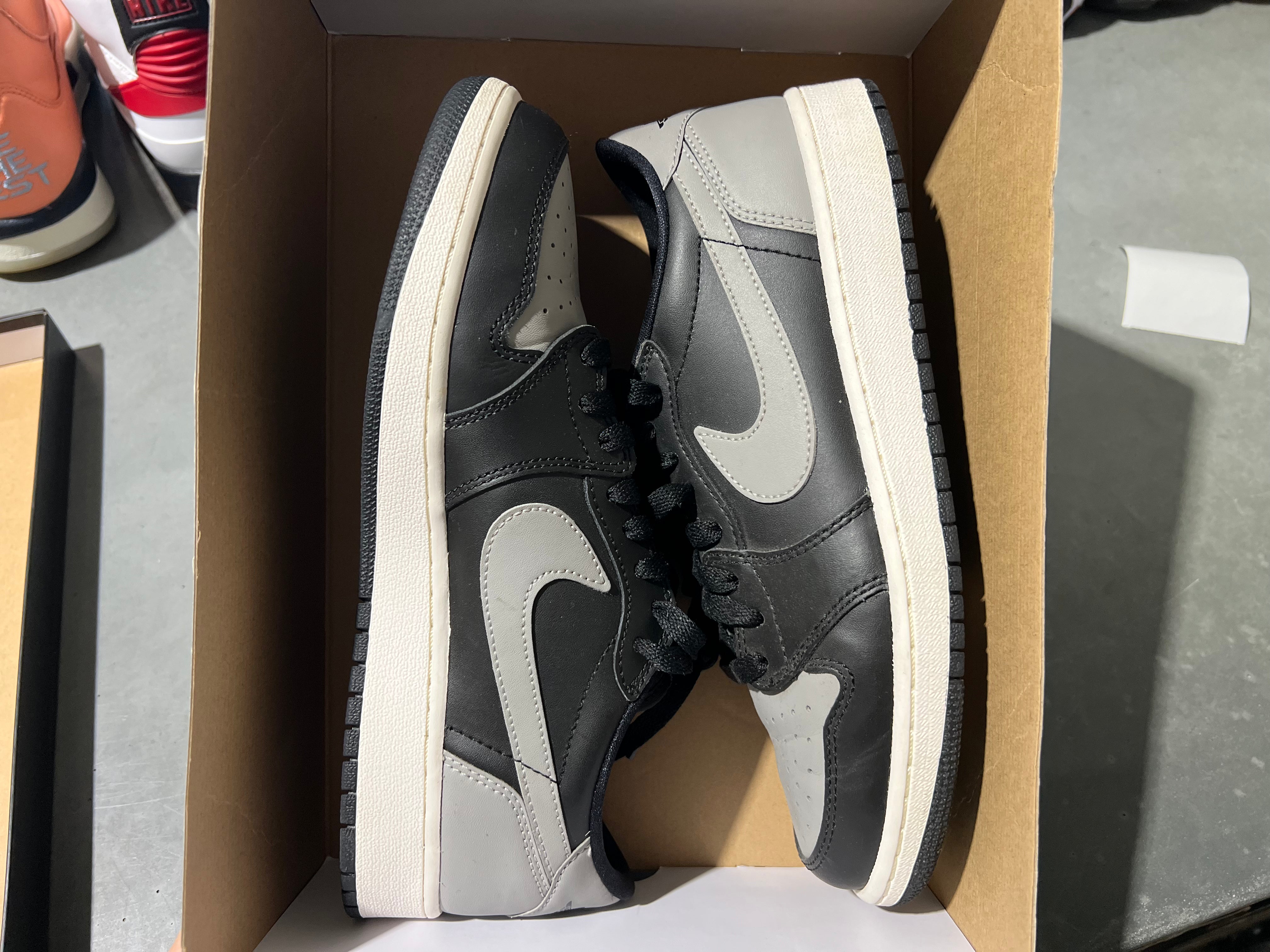 Air Jordan 1 Retro Low (GS) - Shadow Size 7Y