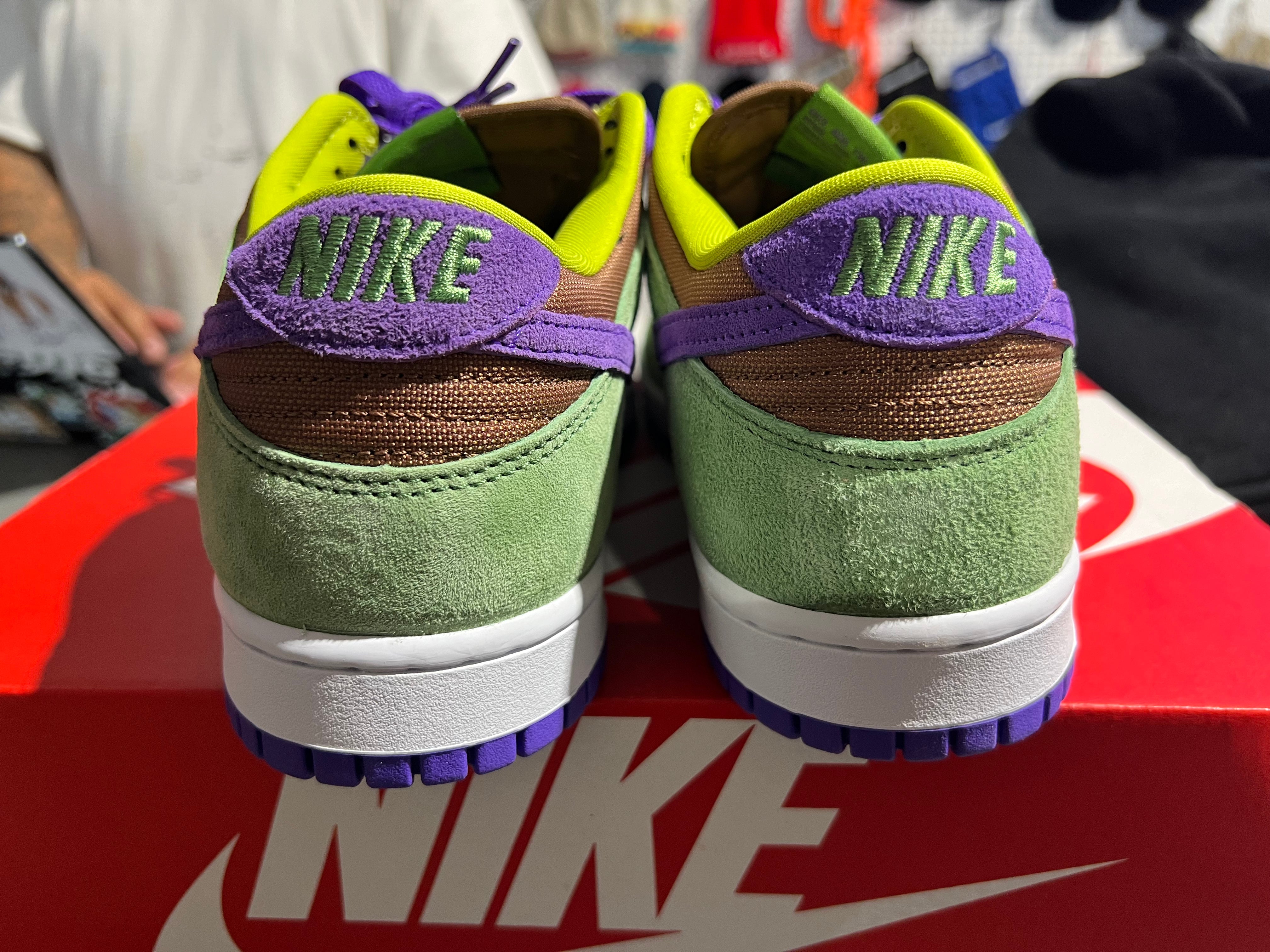 Nike Dunk Low SP - Veneer Size 9.5