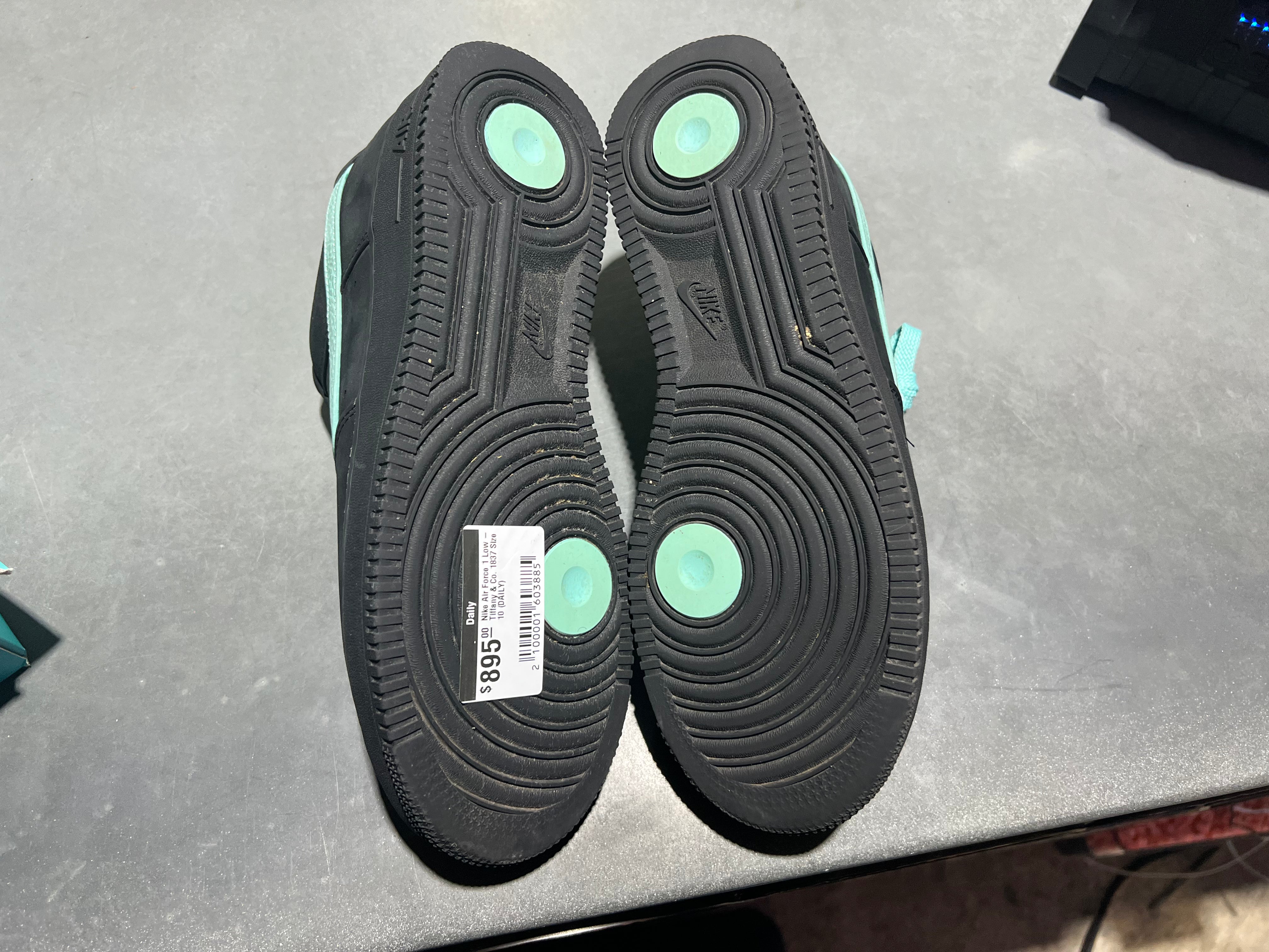 Nike Air Force 1 Low - Tiffany & Co. 1837 Size 10