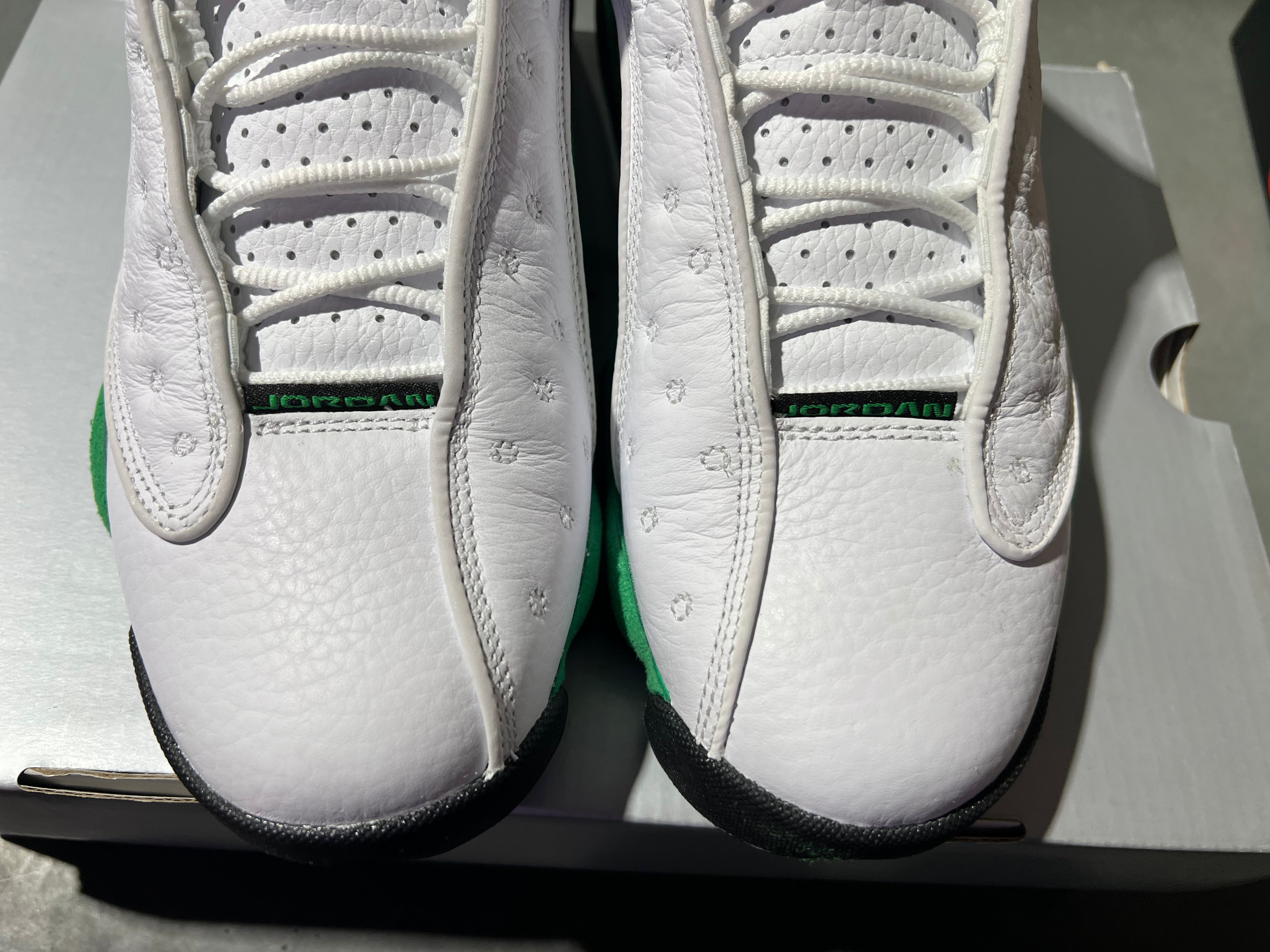 Air Jordan 13 Retro - Lucky Green Size 8