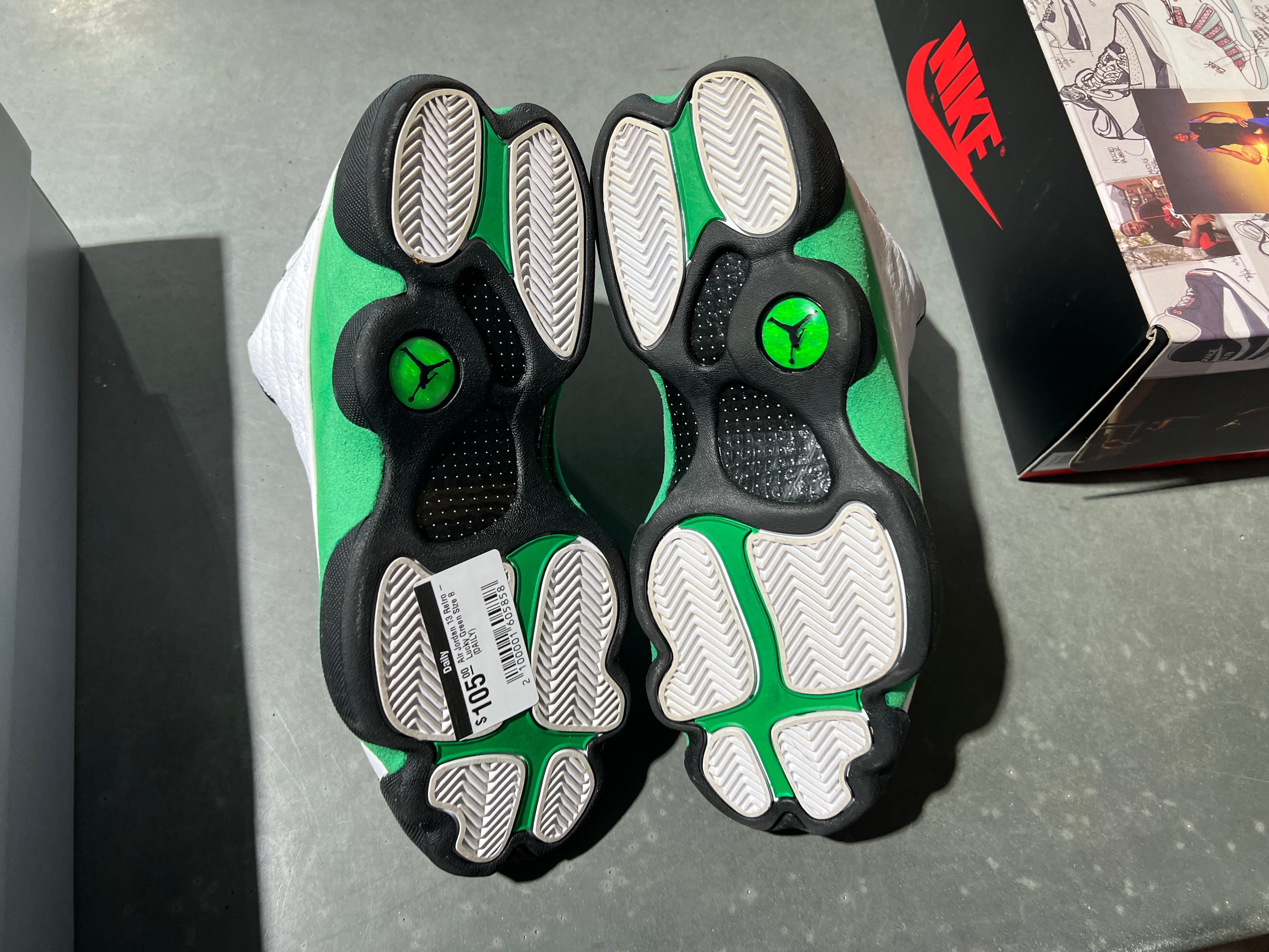 Air Jordan 13 Retro - Lucky Green Size 8