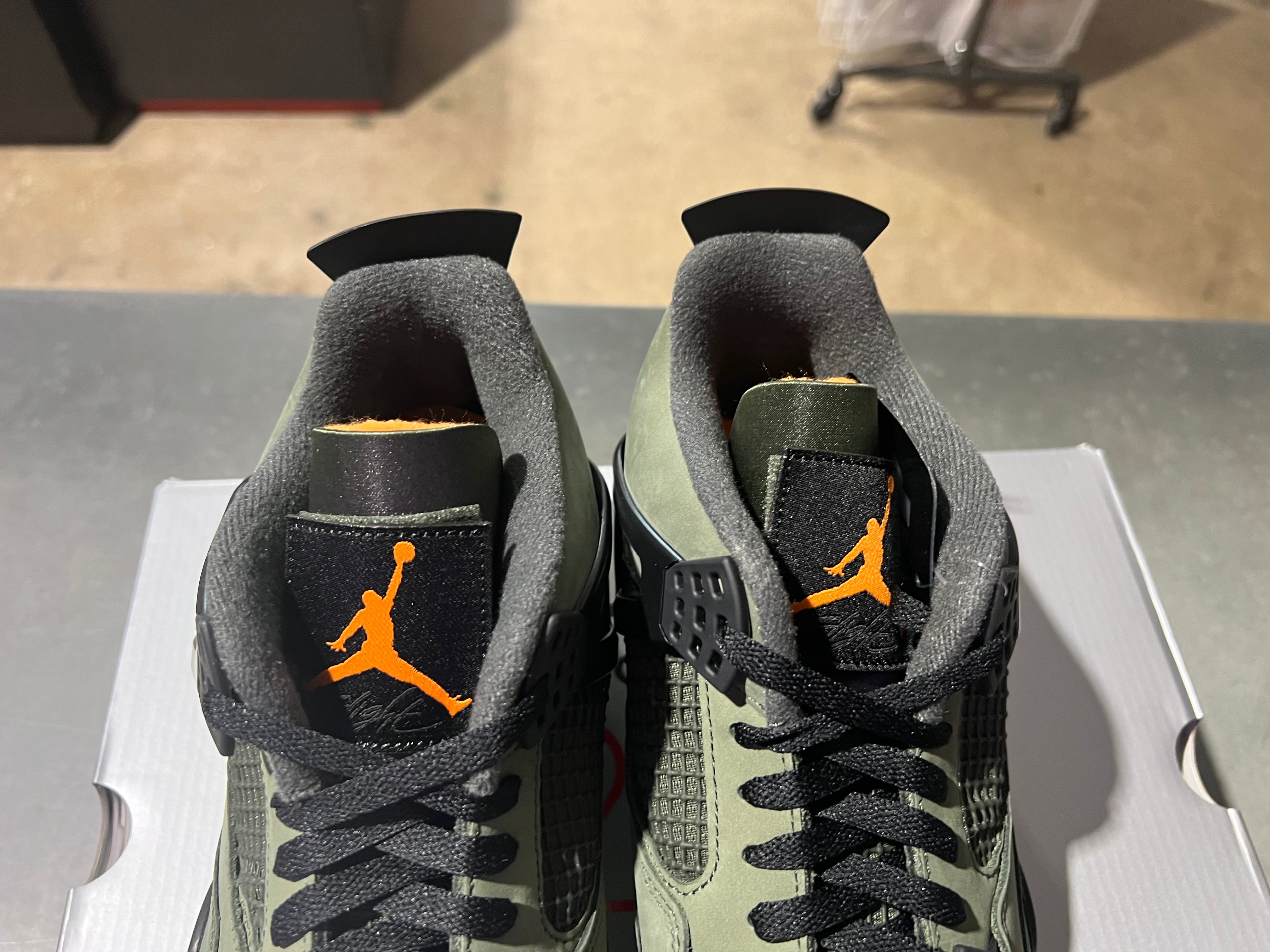 Air Jordan 4 Retro OG SP - Undefeated Size 13