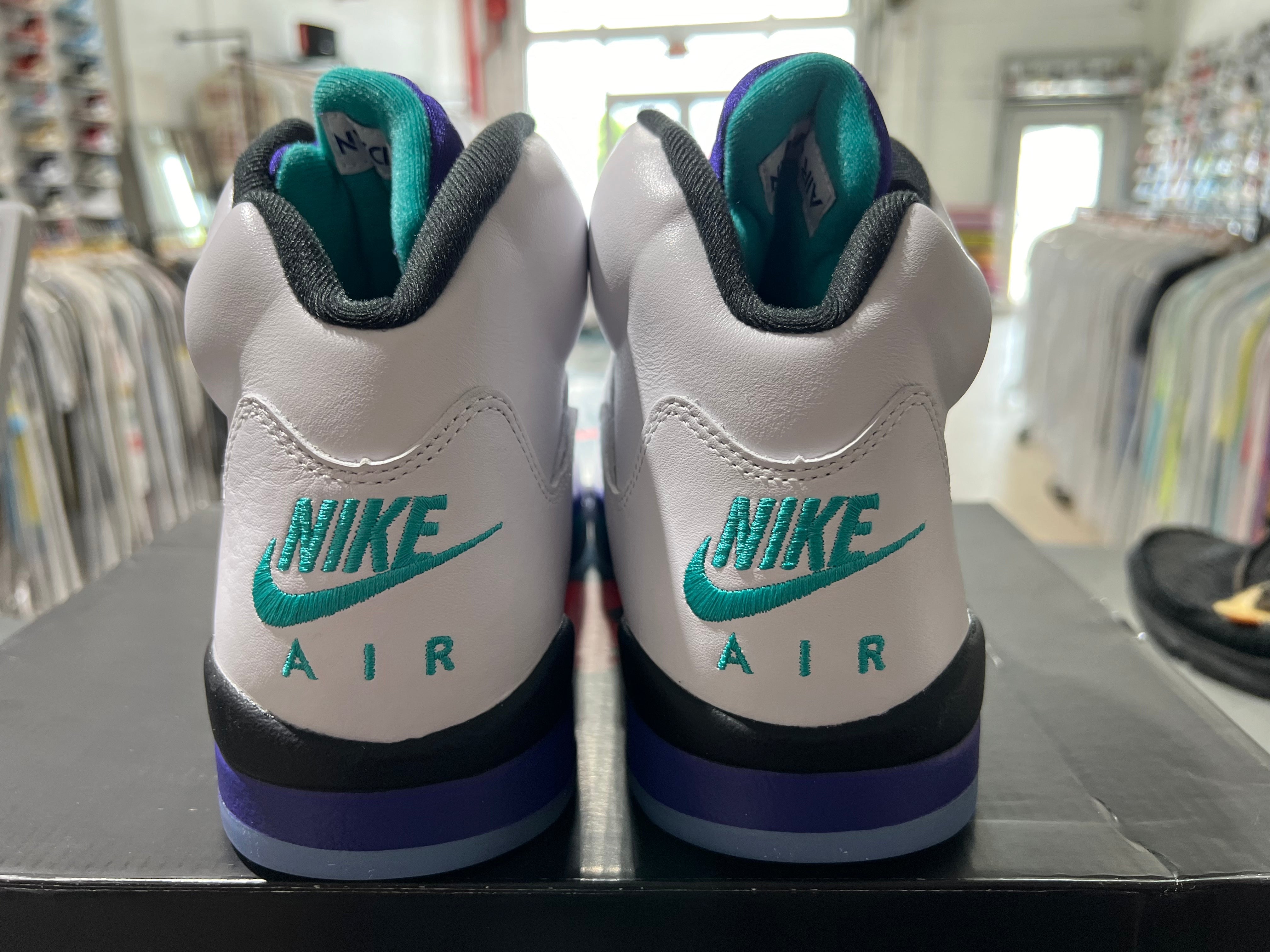 Air Jordan 5 Retro - Grape 2025 Size 11