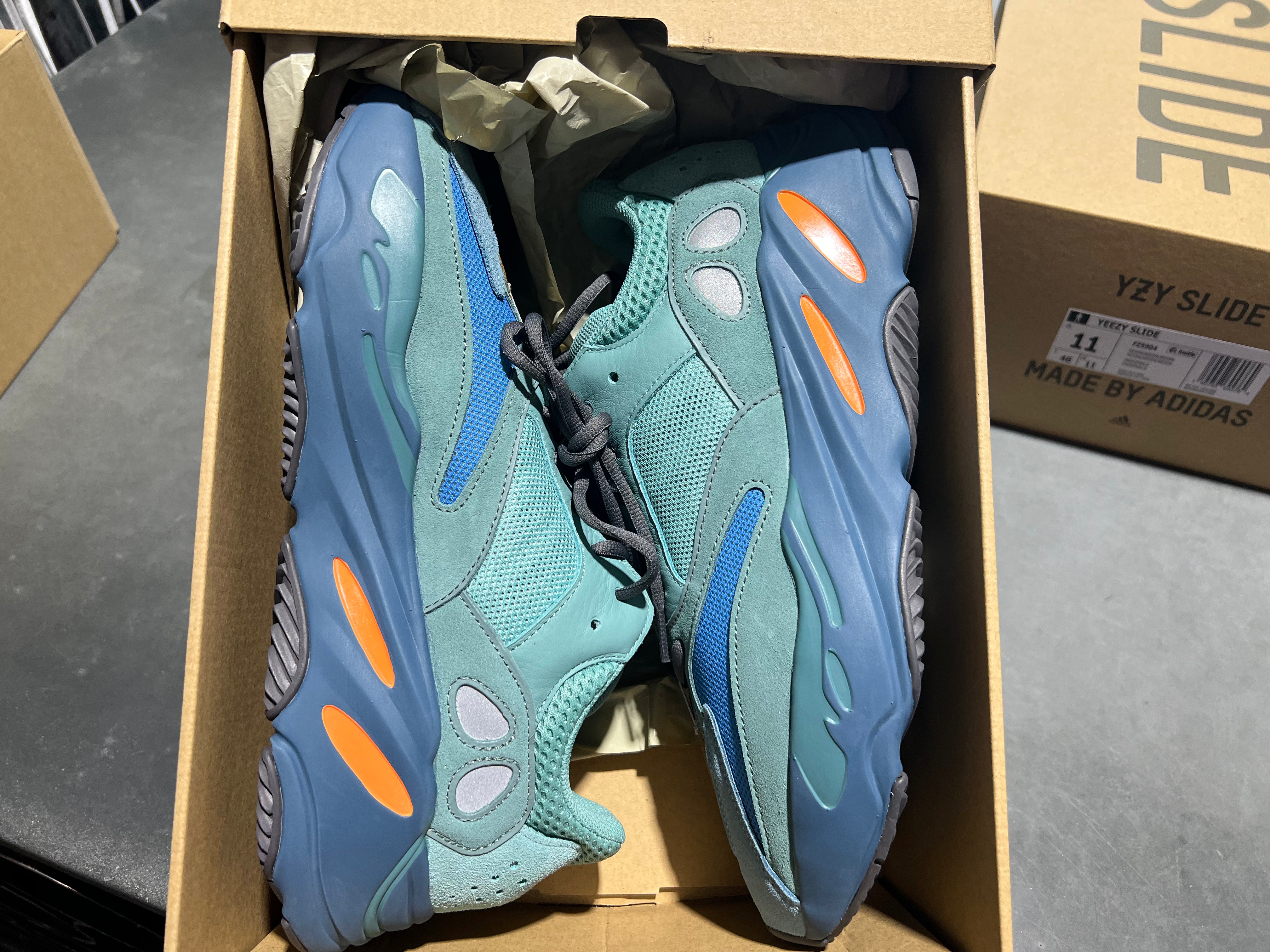 adidas Yeezy Boost 700 - Faded Azure Size 11.5