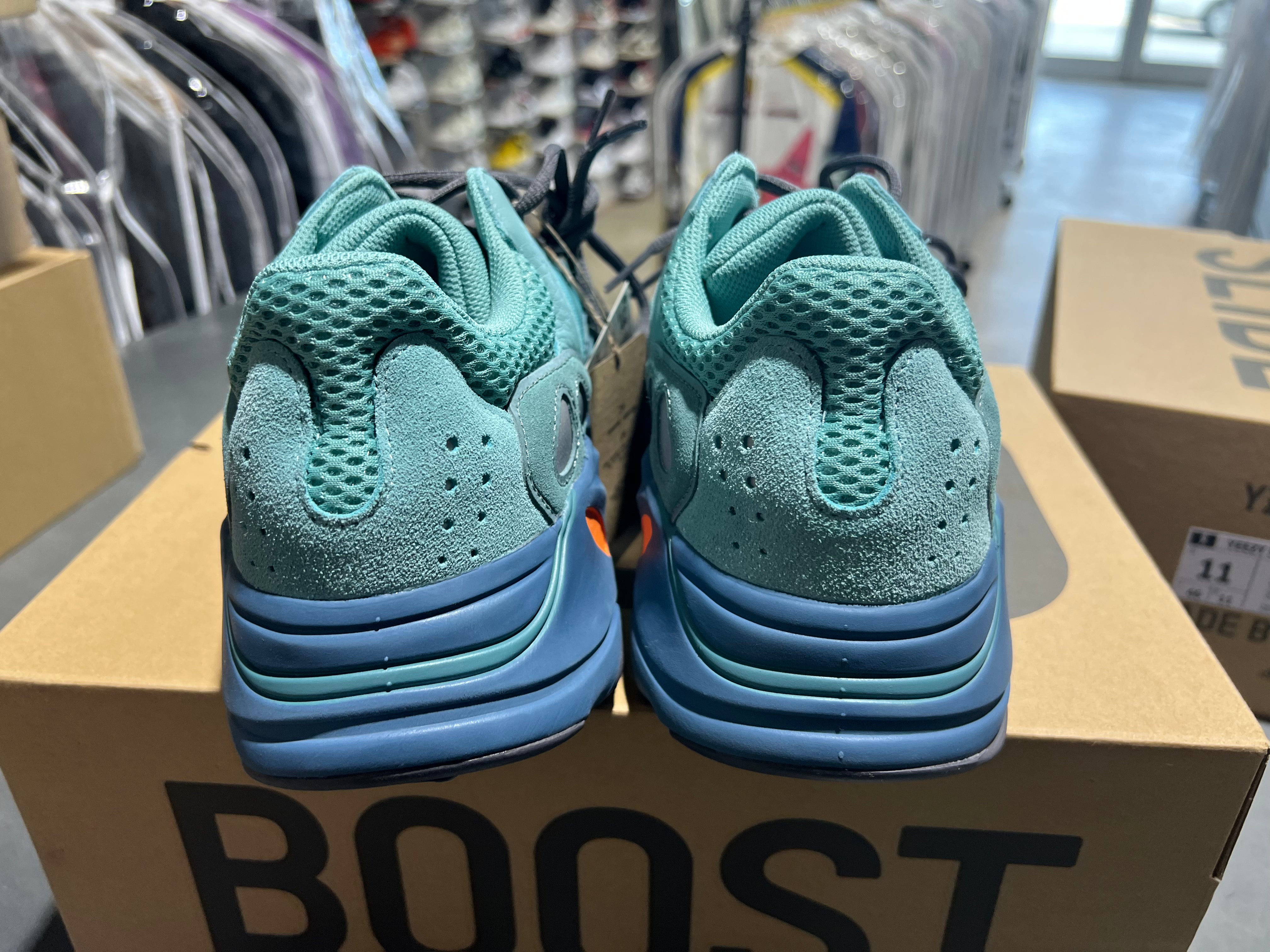 adidas Yeezy Boost 700 - Faded Azure Size 11.5