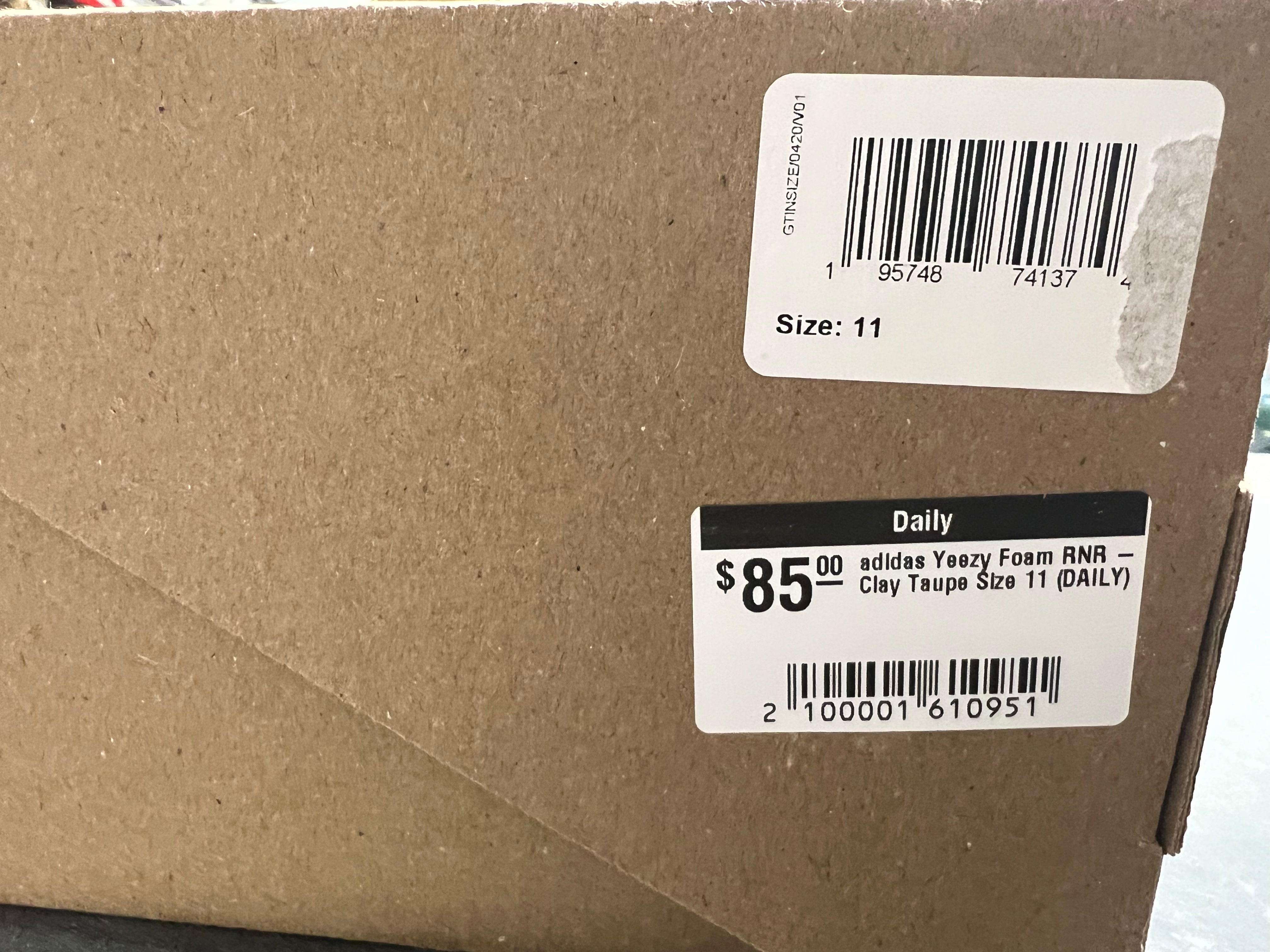 adidas Yeezy Foam RNR - Clay Taupe Size 11