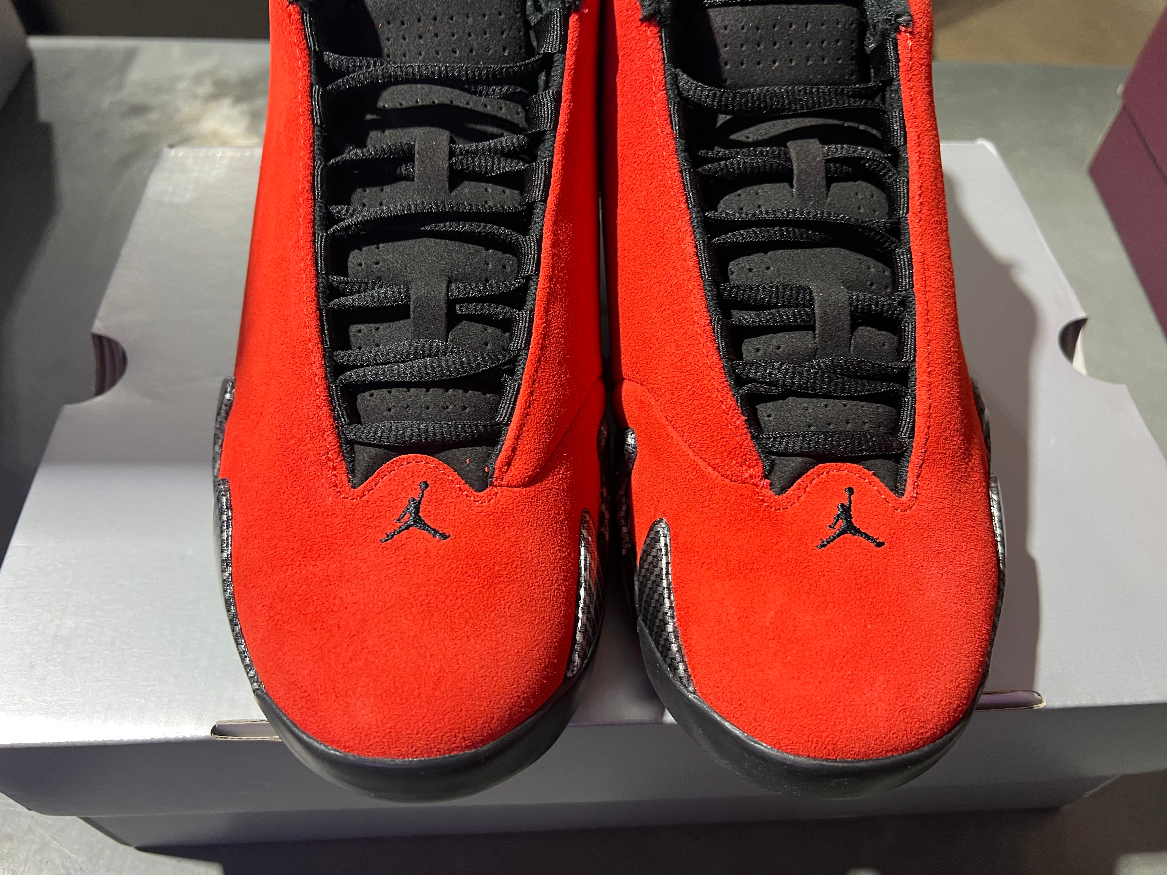 Air Jordan 14 Retro - Ferrari 2025 Size 9.5