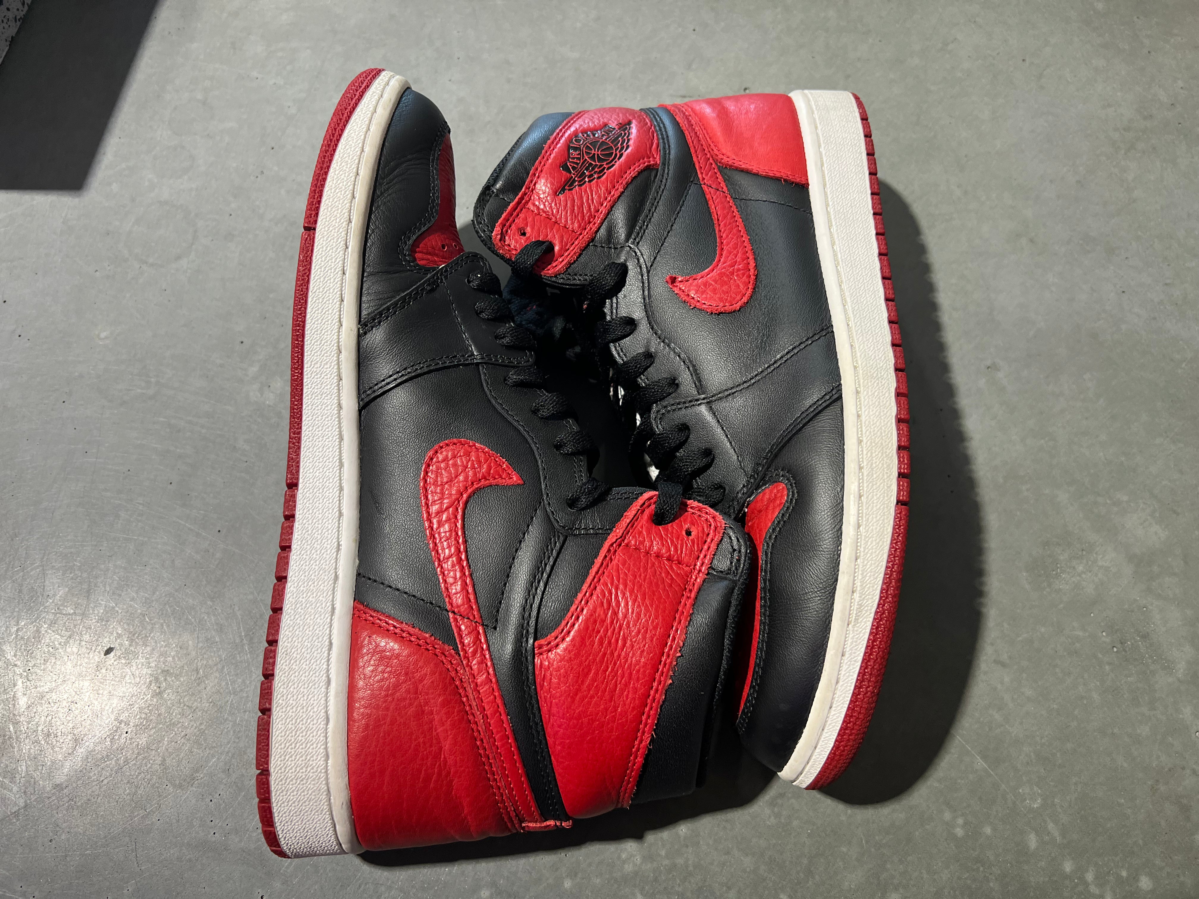 Air Jordan 1 Retro High OG - 2016 Banned Bred Size 10.5
