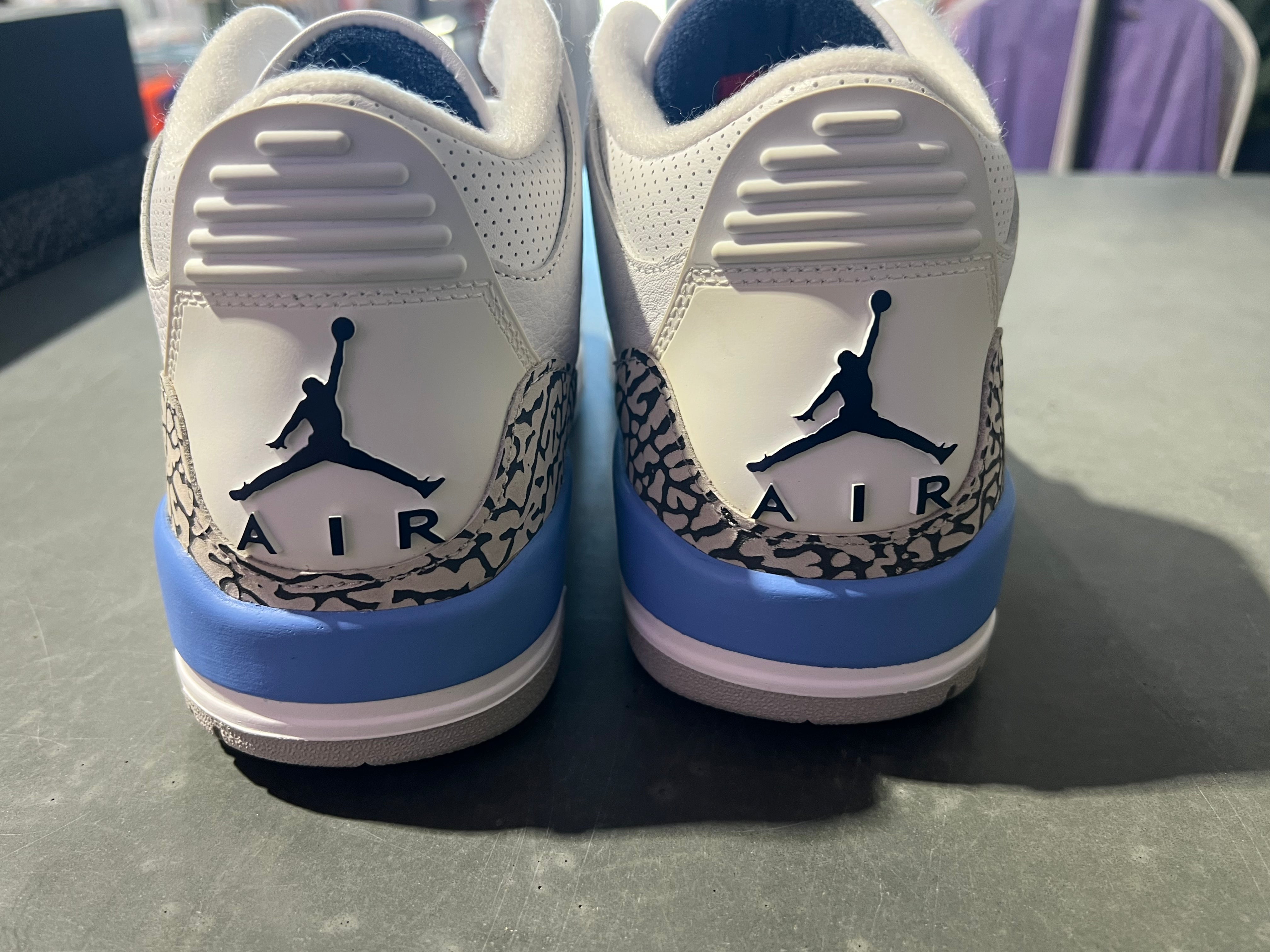 Air Jordan 3 Retro - UNC 2020 Size 9