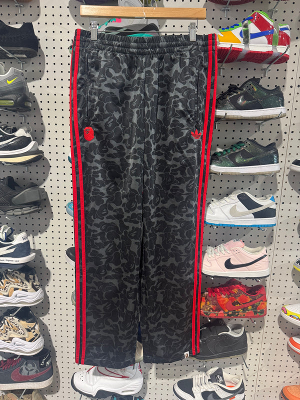 NEW BAPE x adidas All Over Print SSTR Track Pants - Black Size Medium