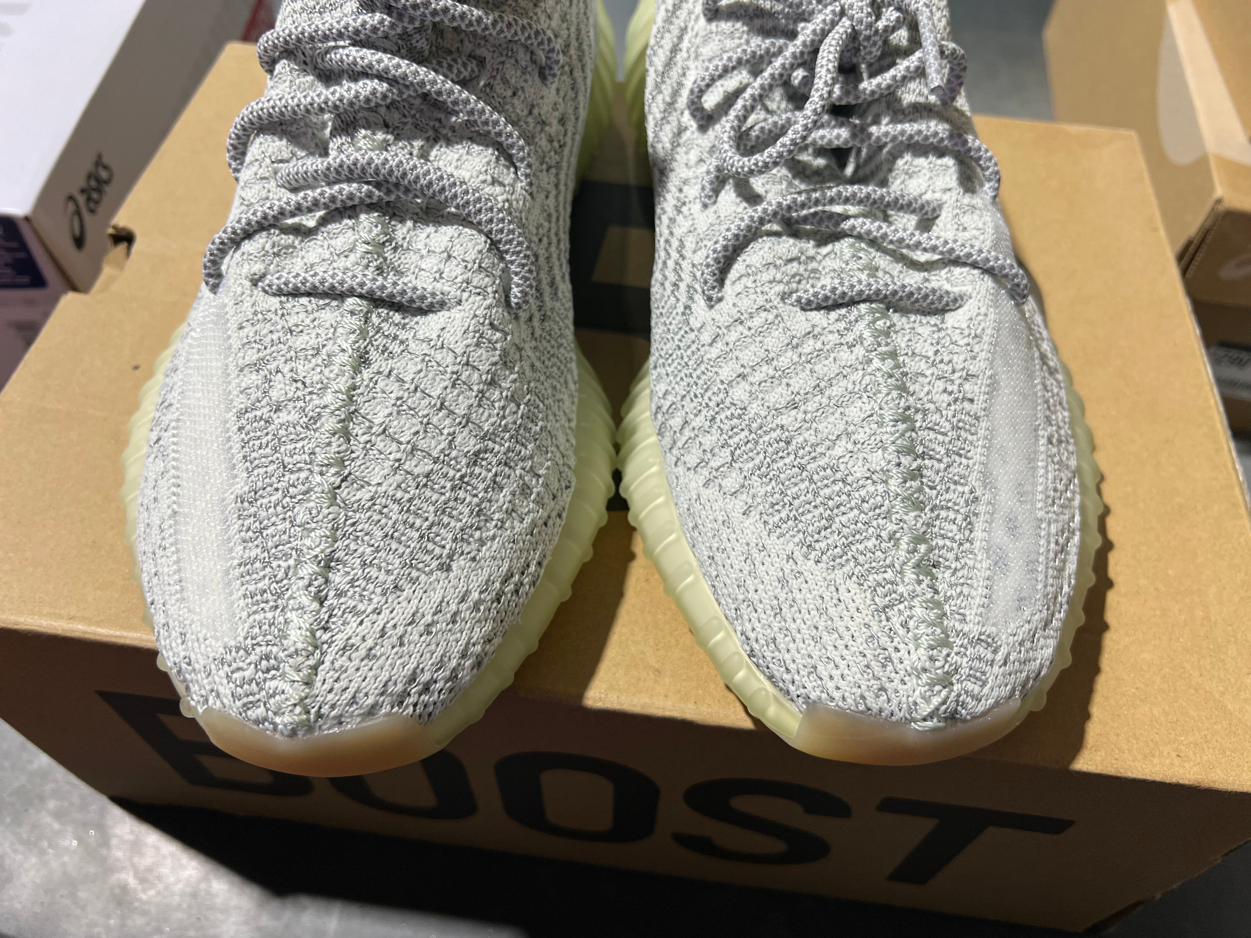 adidas Yeezy Boost 350 V2 - Yeshaya Reflective Size 9.5