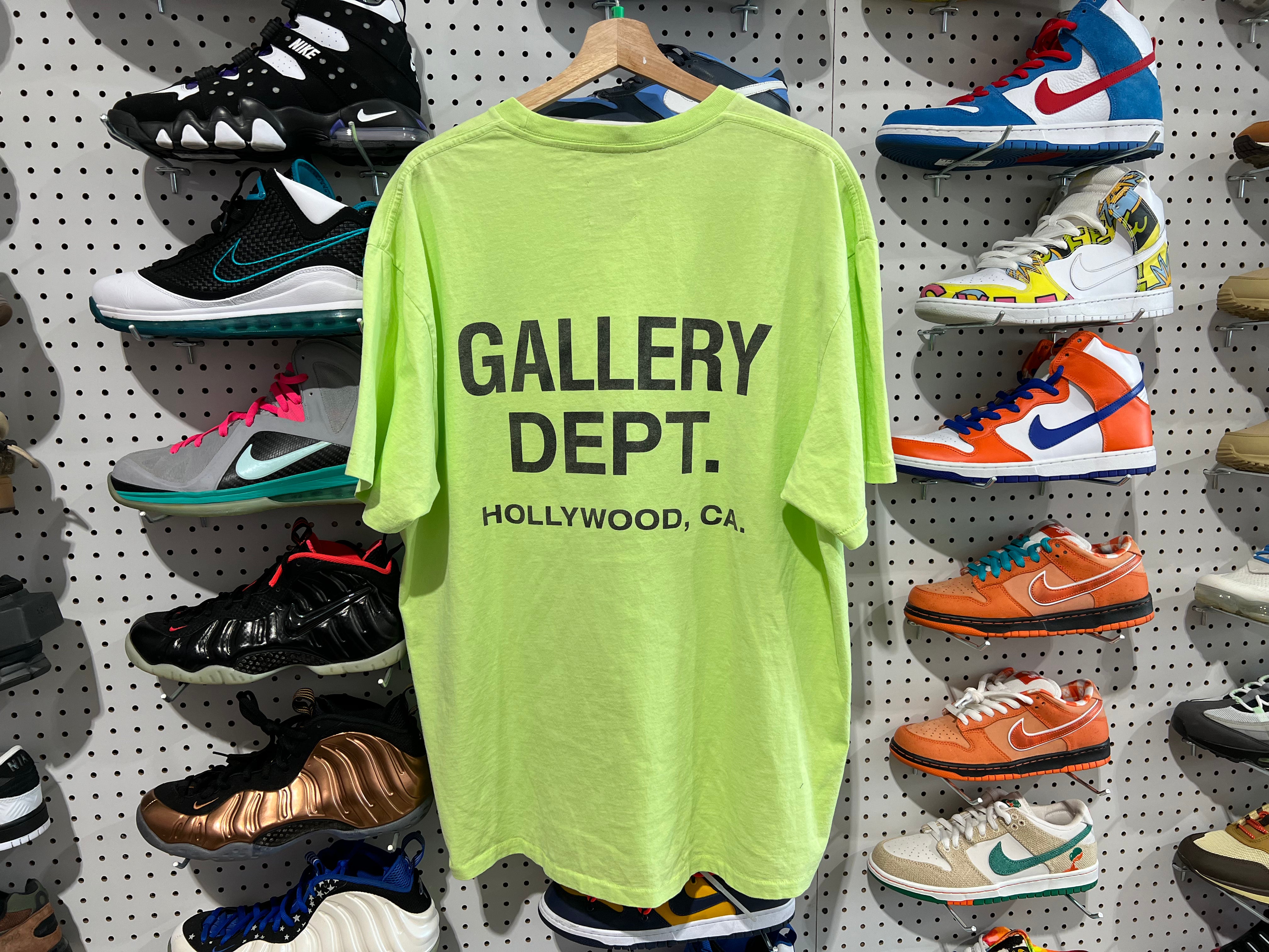NEW Gallery Department Souvenir Tee - Lime Size XL