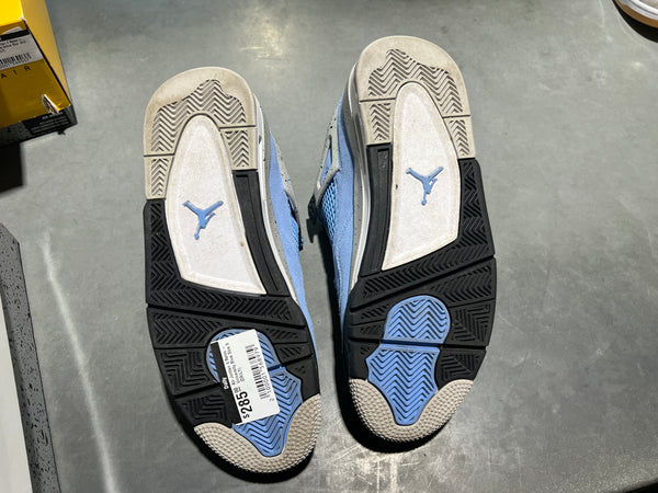 Air Jordan 4 Retro - University Blue Size 9