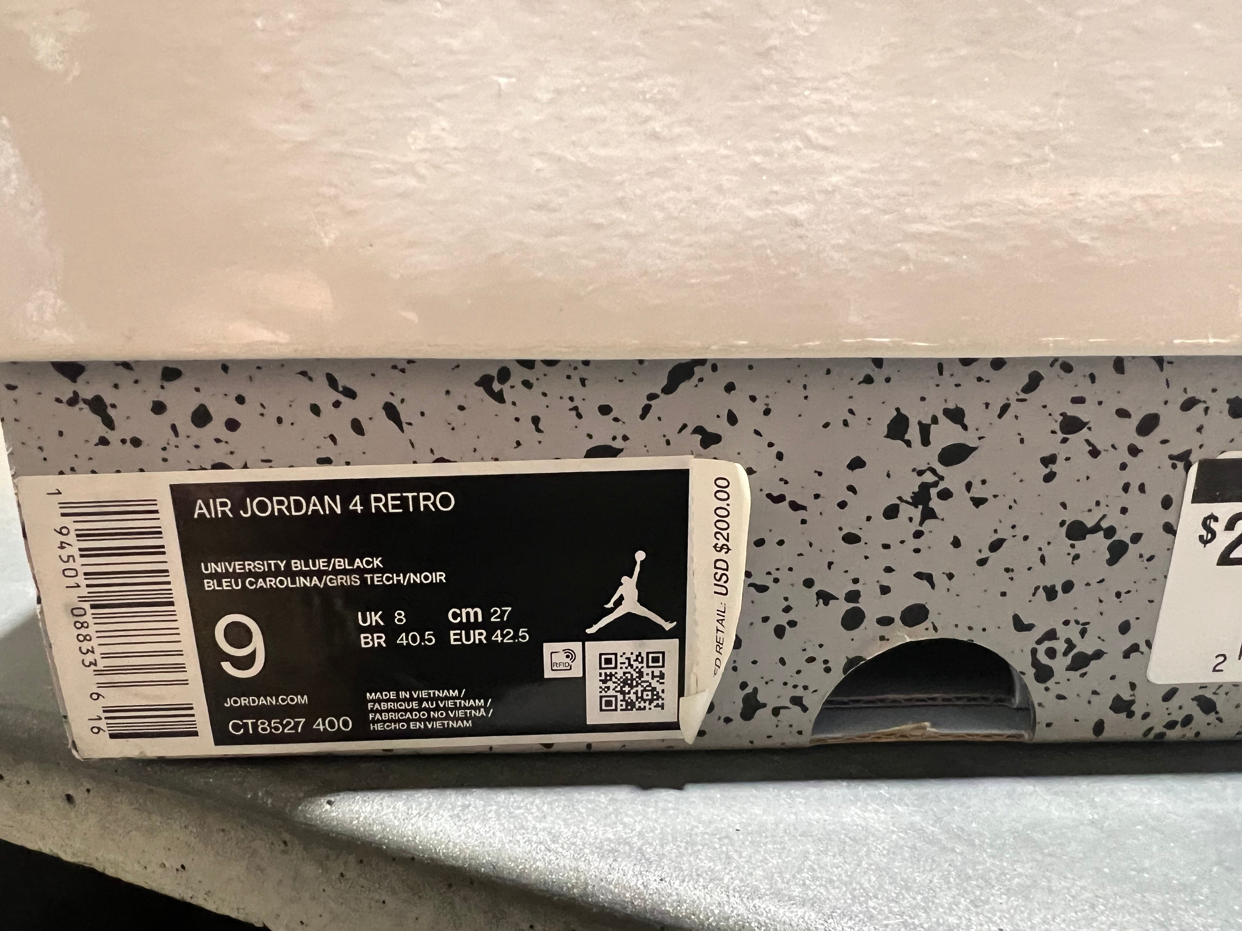 Air Jordan 4 Retro - University Blue Size 9