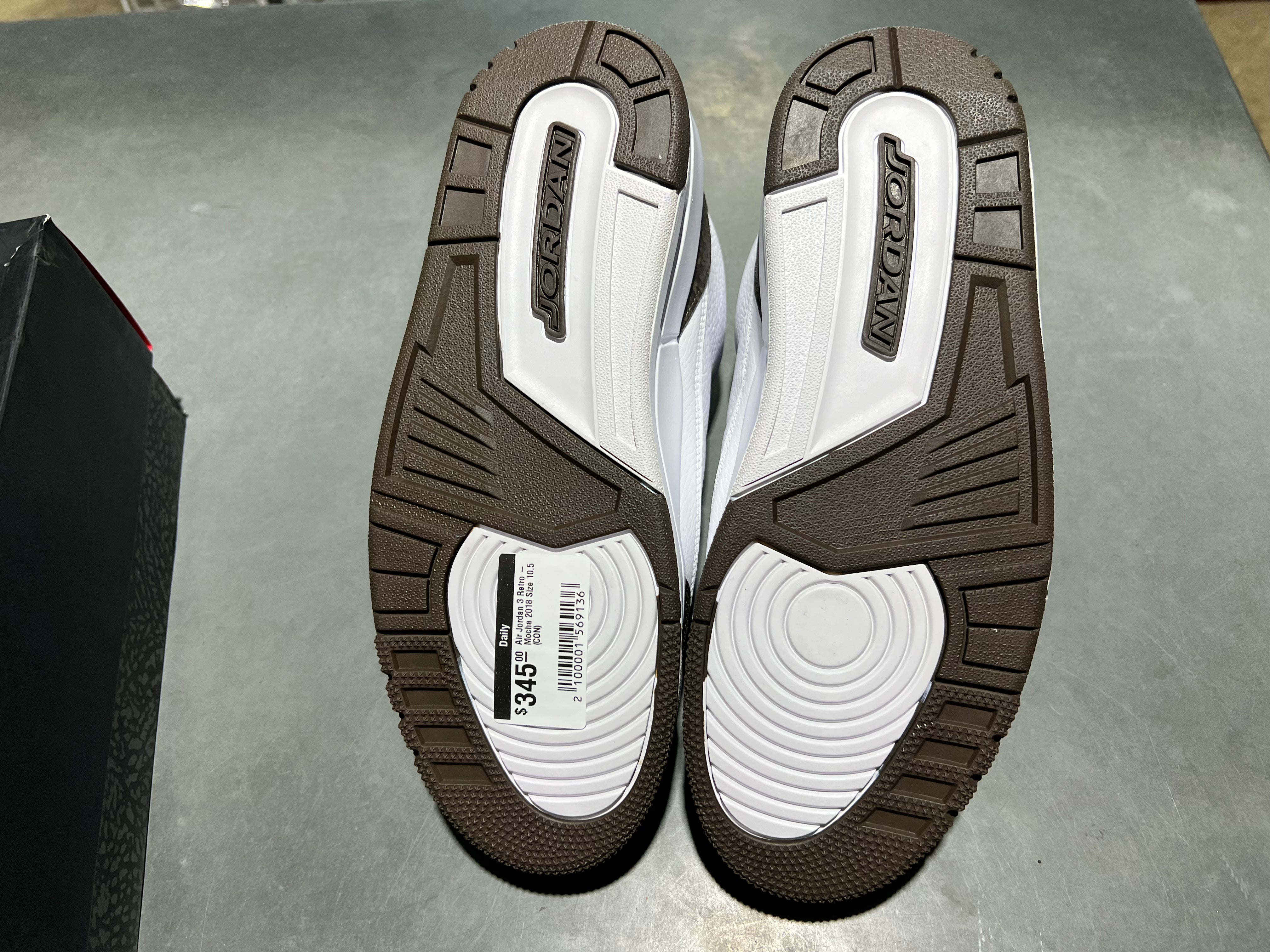 Air Jordan 3 Retro - Mocha 2018 Size 10.5