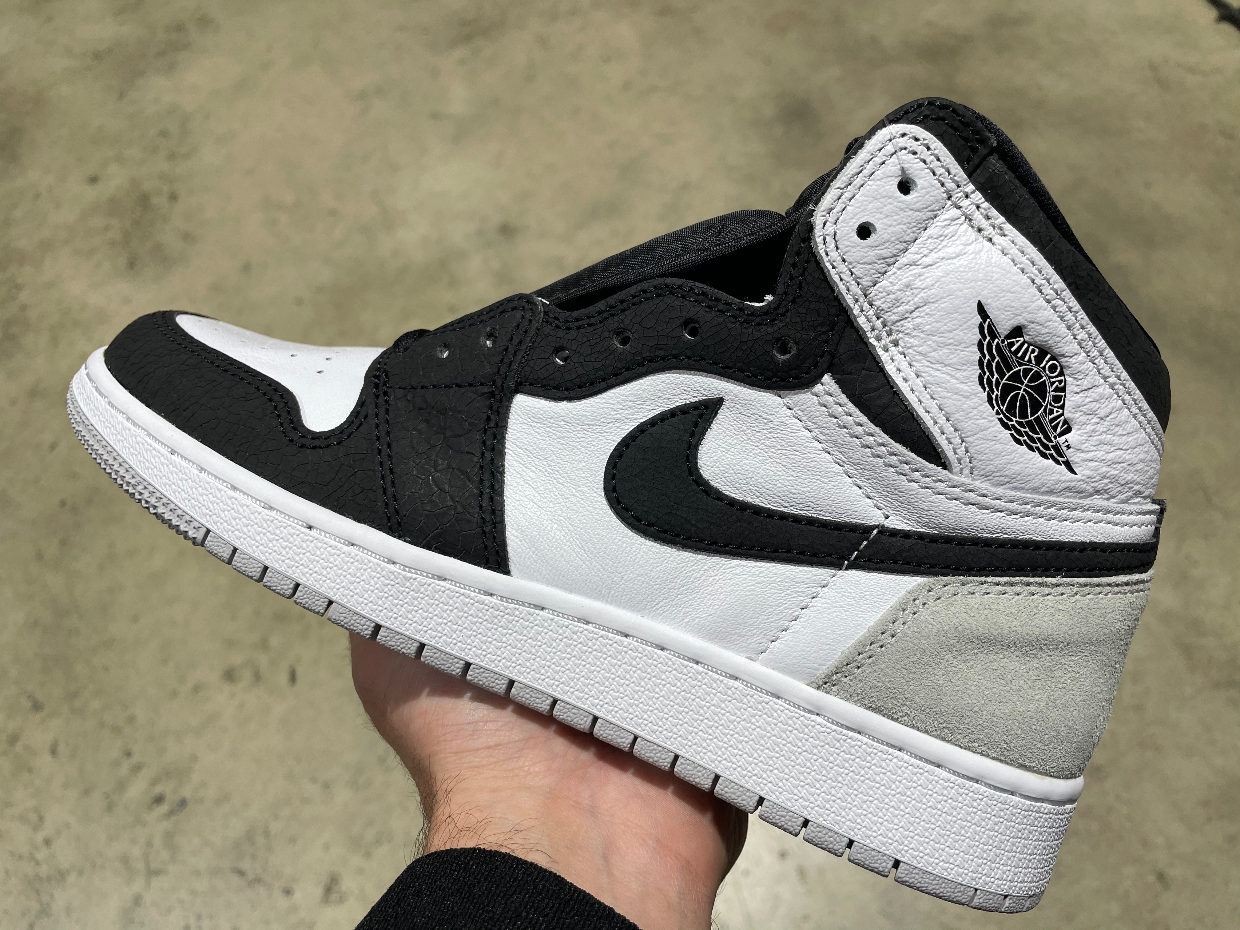 Air Jordan 1 Retro High OG (GS) - Bleached Coral Size 5.5Y