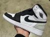 Air Jordan 1 Retro High OG (GS) - Bleached Coral Size 5.5Y