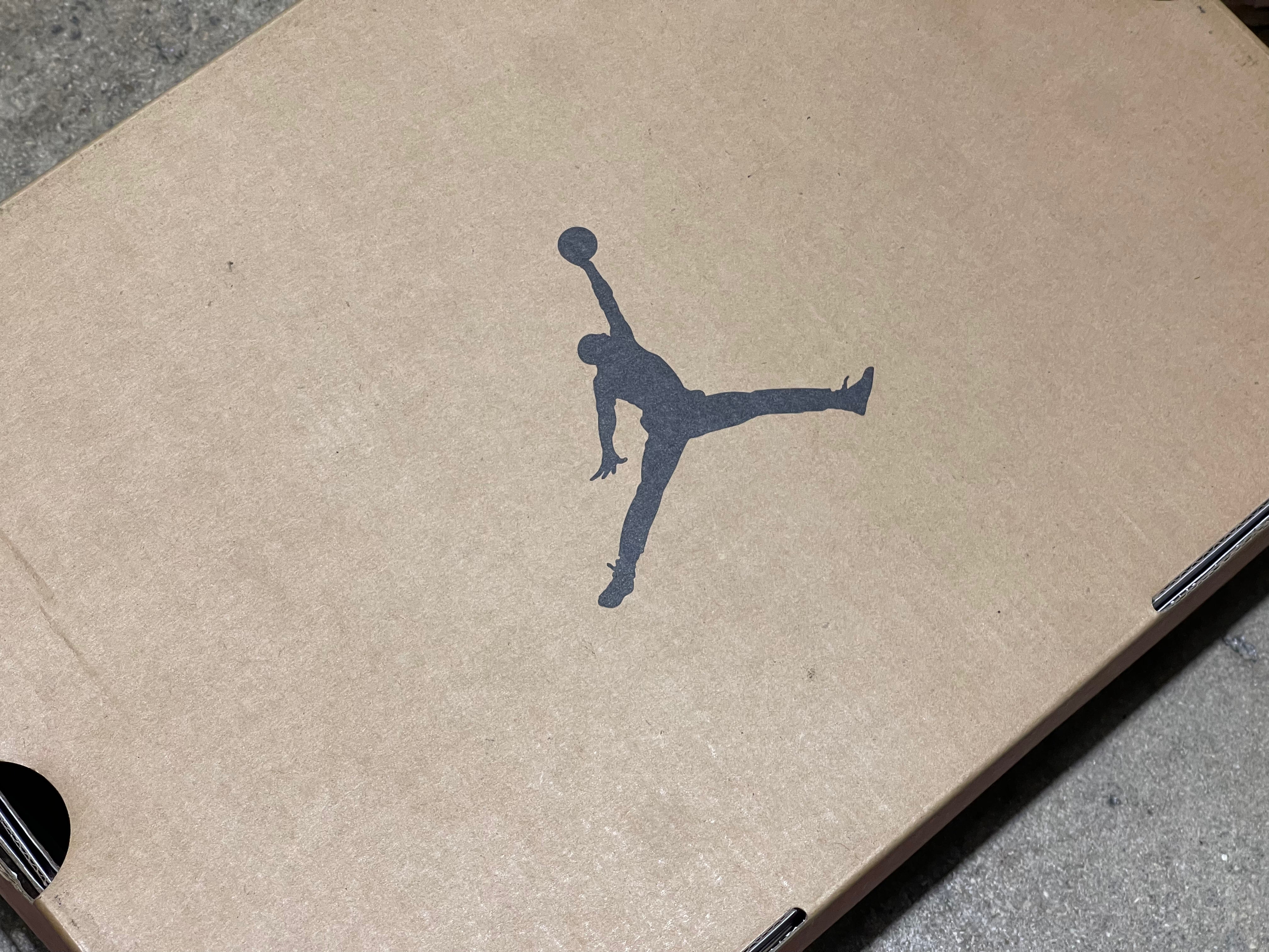 WMNS Air Jordan 12 Retro A Ma Maniére - Black Size 9.5W/8M