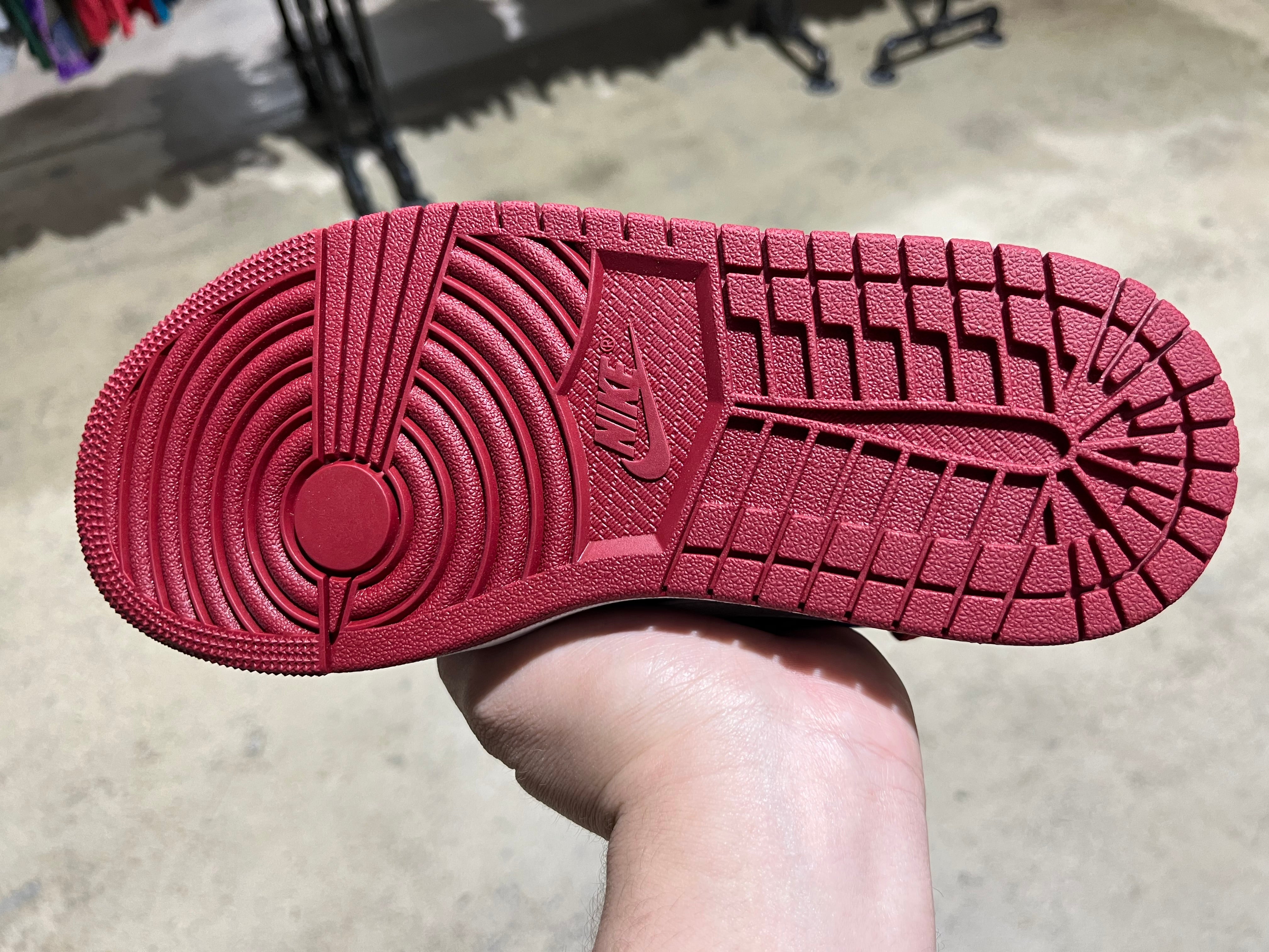 W Air Jordan 1 Low - Pomegranate Blue Size 5.5W/4M