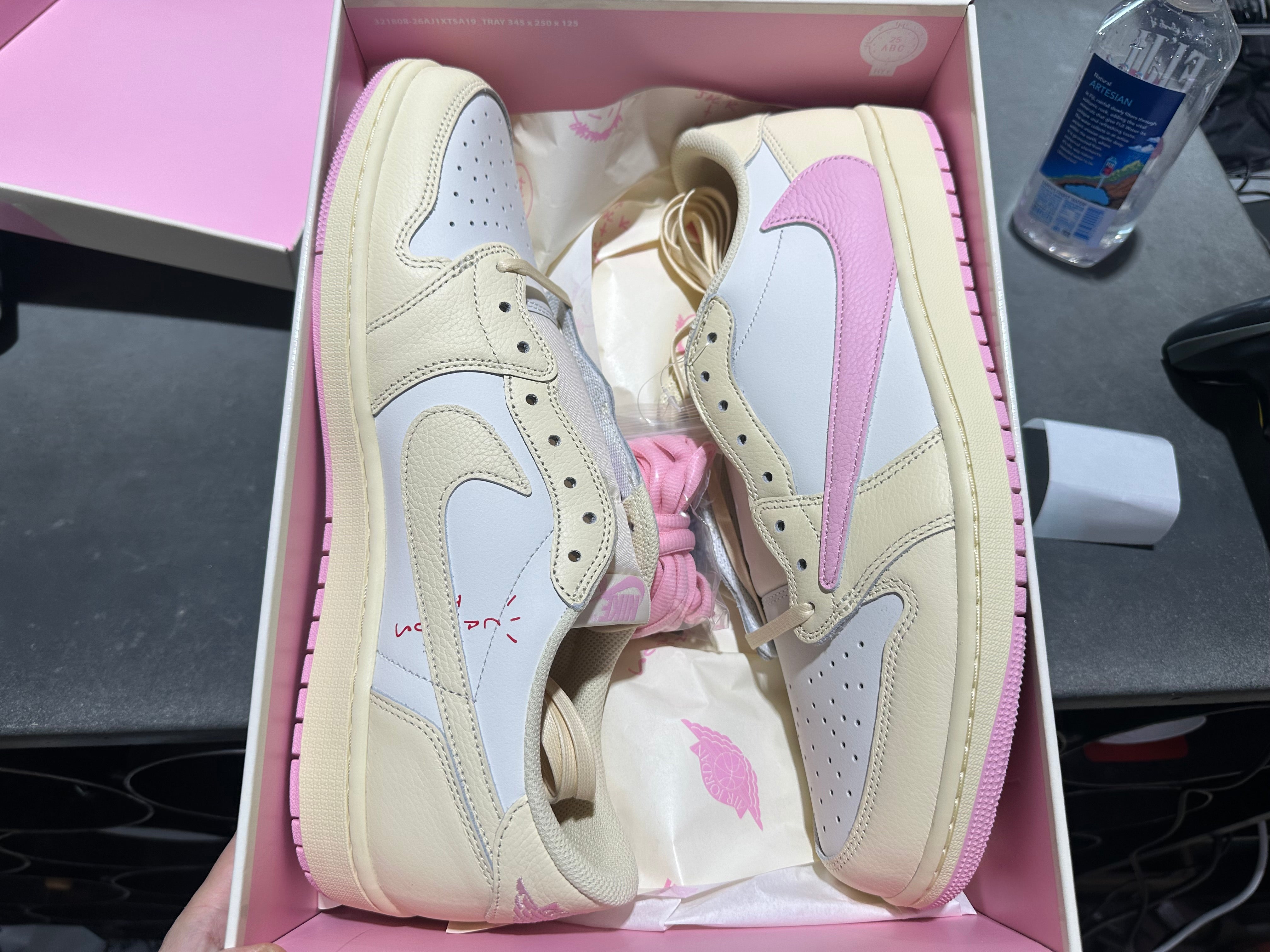 Air Jordan 1 Low OG SP - Travis Scott/Shy Pink Size 14