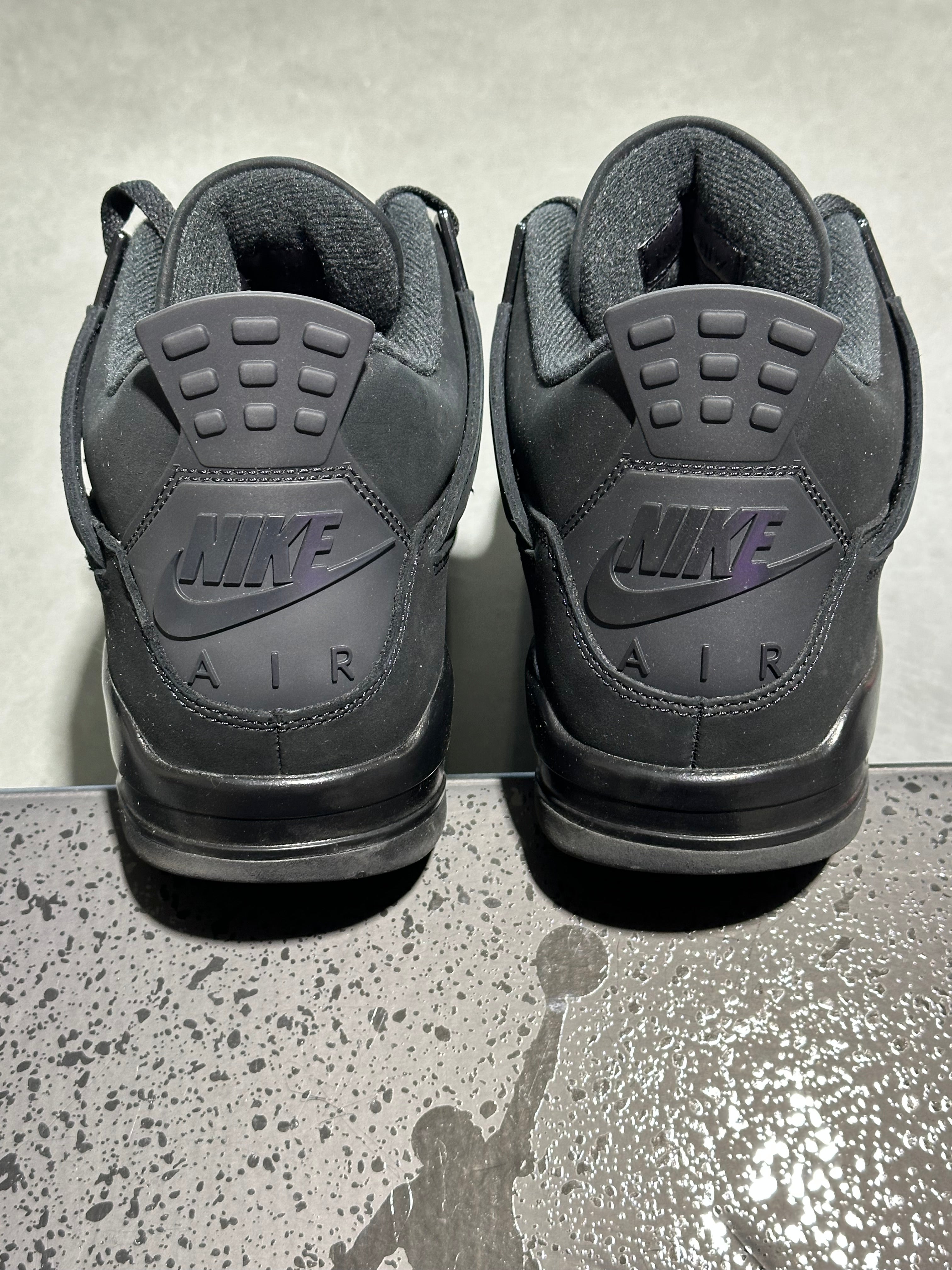 Air Jordan 4 Retro - Black Cat 2025 Size 9.5