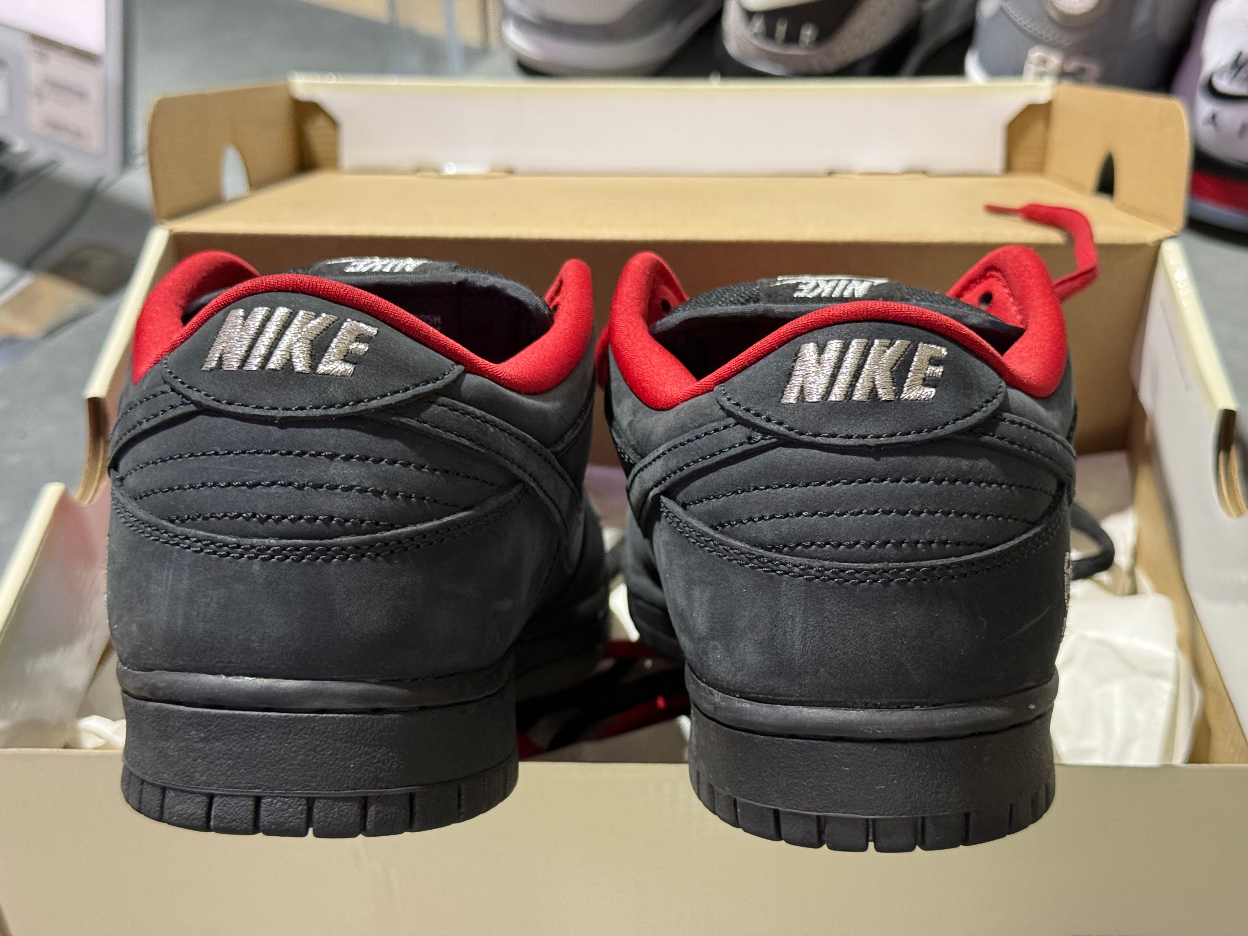 Nike SB Dunk Low Supreme 94 - Black Size 11