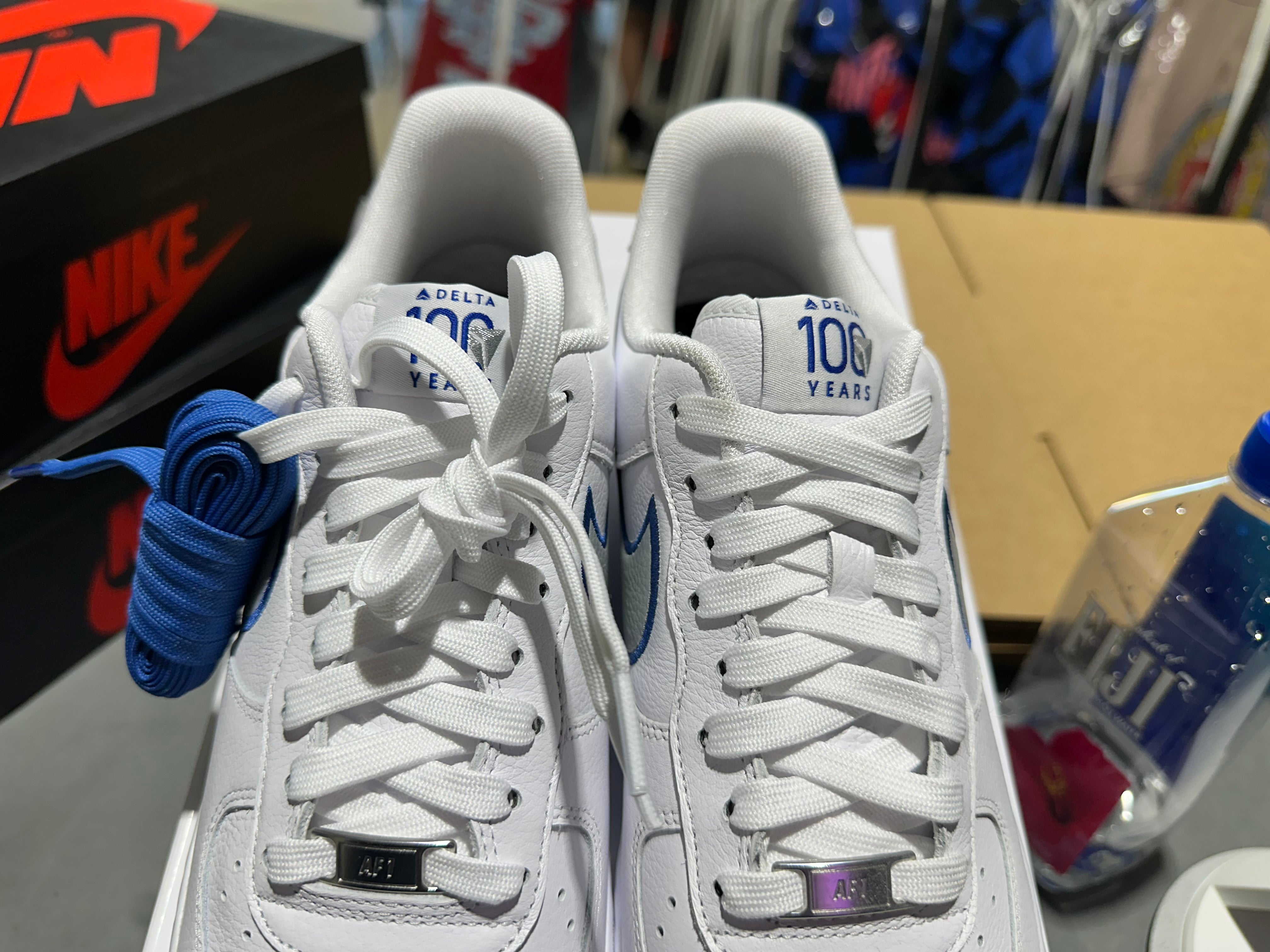 Nike Air Force 1 Low Delta Air Lines 100th Anniversary Size 10