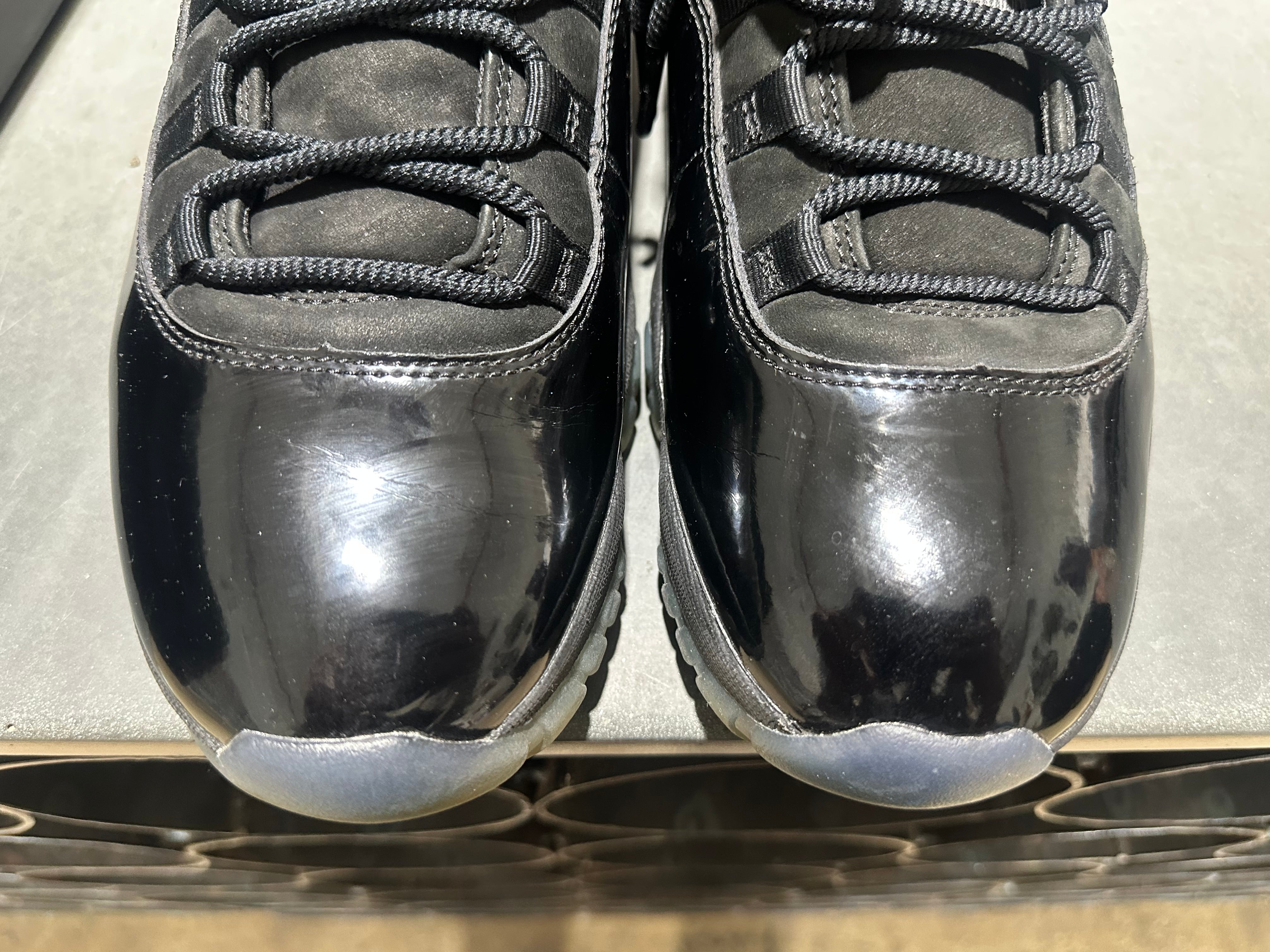 Air Jordan 11 Retro - Cap & Gown Size 12