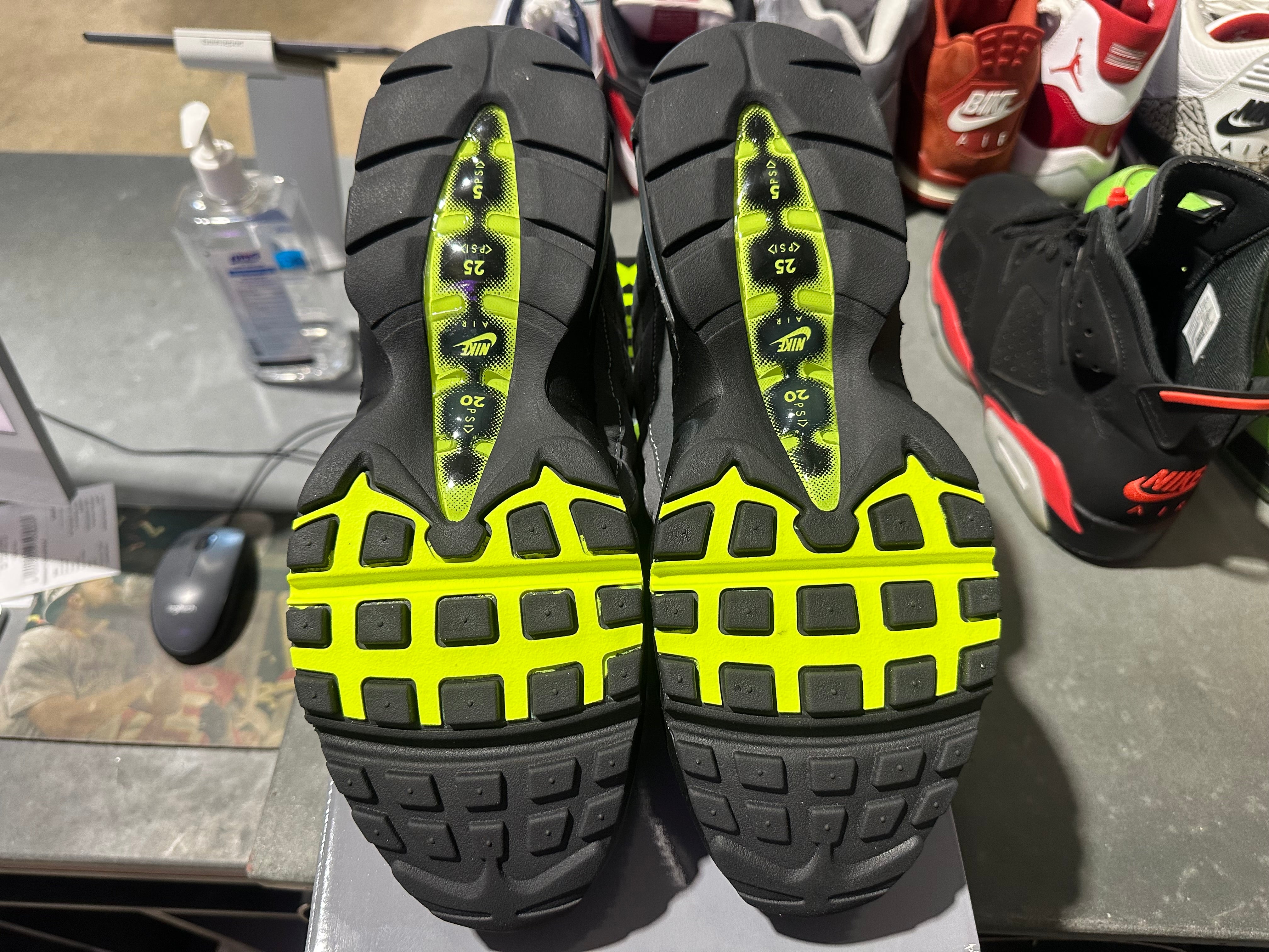 Nike Air Max 95 Big Bubble - Neon 2025 Size 13