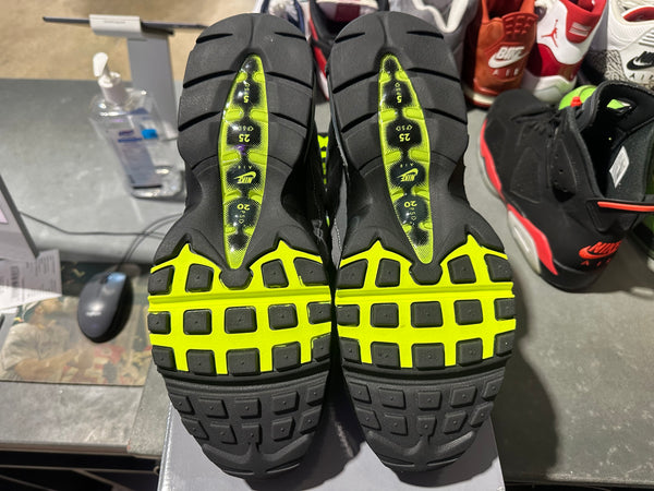 Nike Air Max 95 Big Bubble - Neon 2025 Size 13