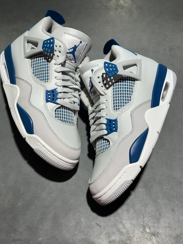 Air Jordan 4 Retro - Military Size 9