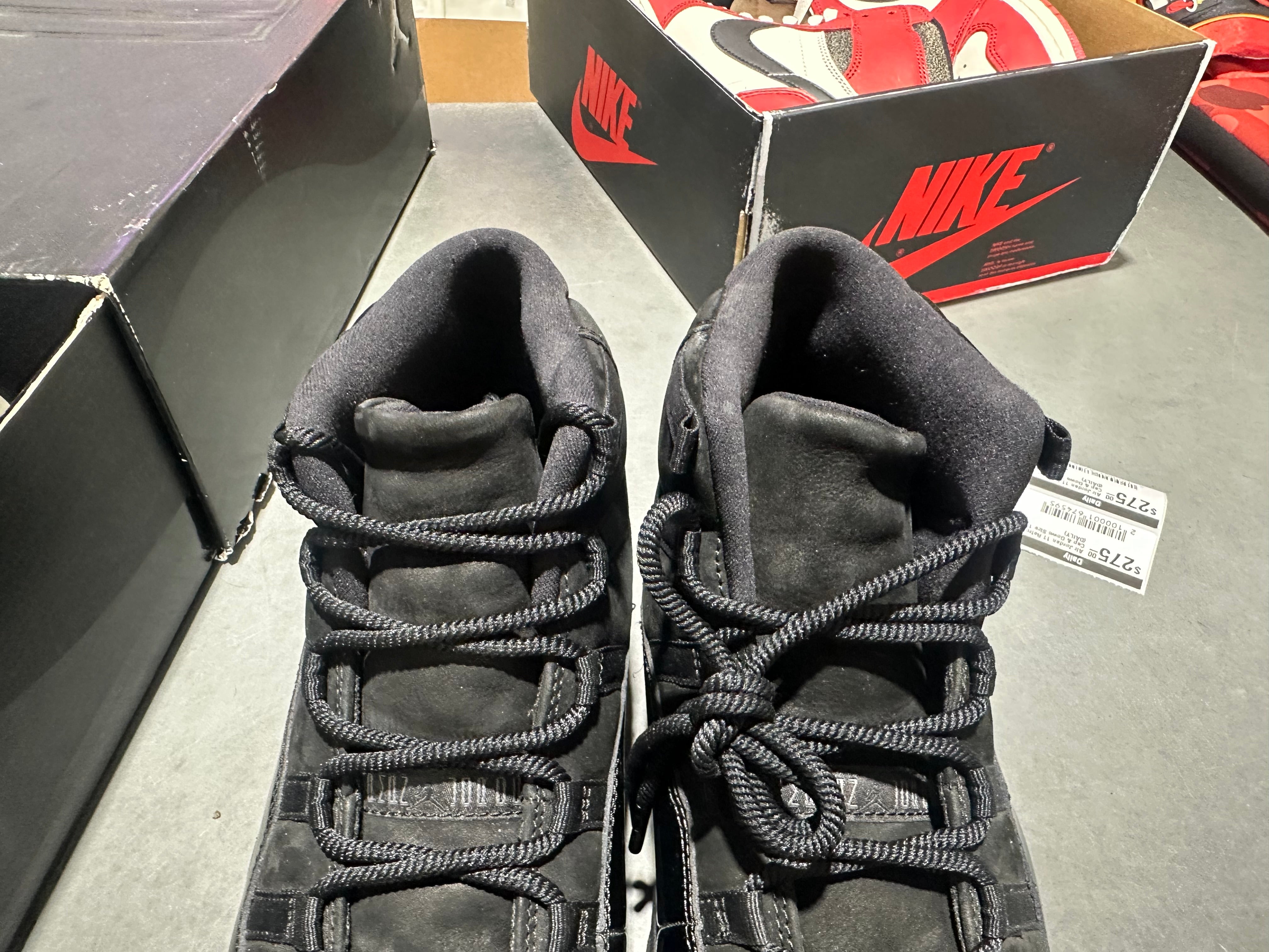 Air Jordan 11 Retro - Cap & Gown Size 12