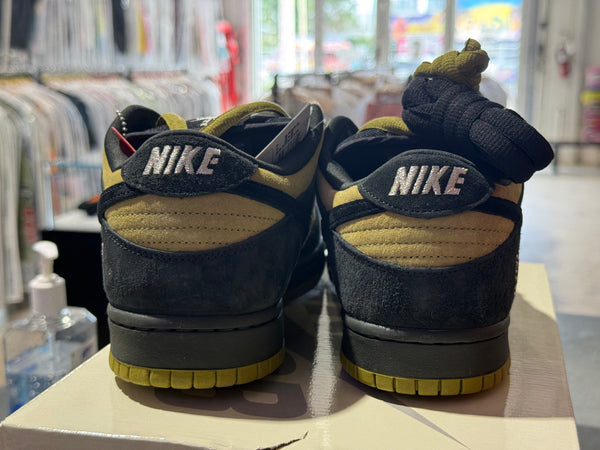 Nike SB Dunk Low OG QS - Supreme/Camper Green Size 11