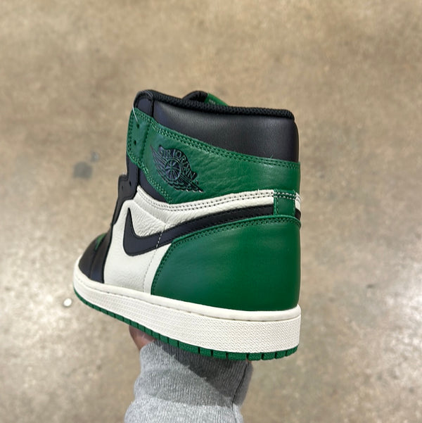 Air Jordan 1 Retro High - Pine Green Size 11.5