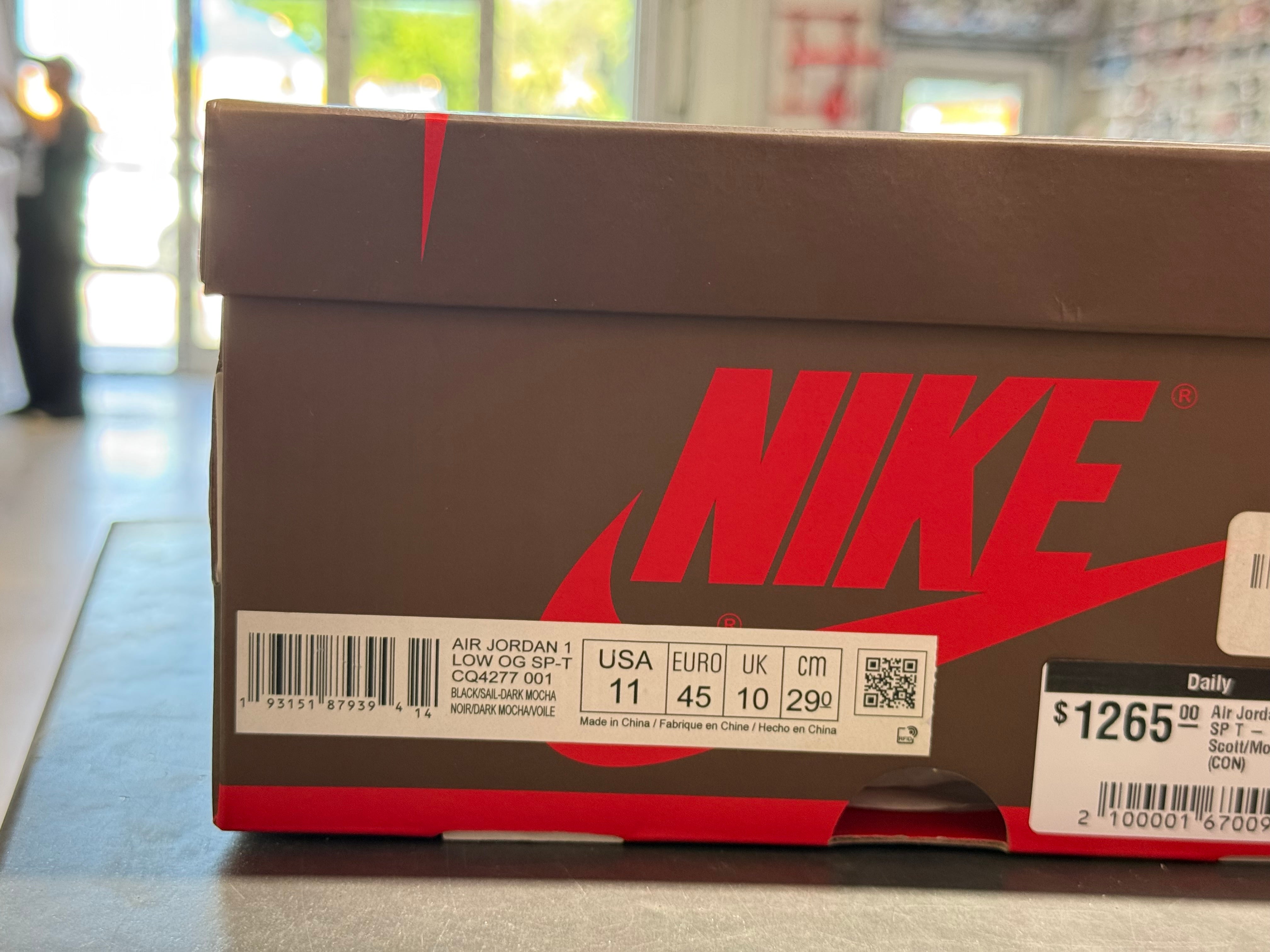 Air Jordan 1 Low OG SP T - Travis Scott/Mocha Size 11