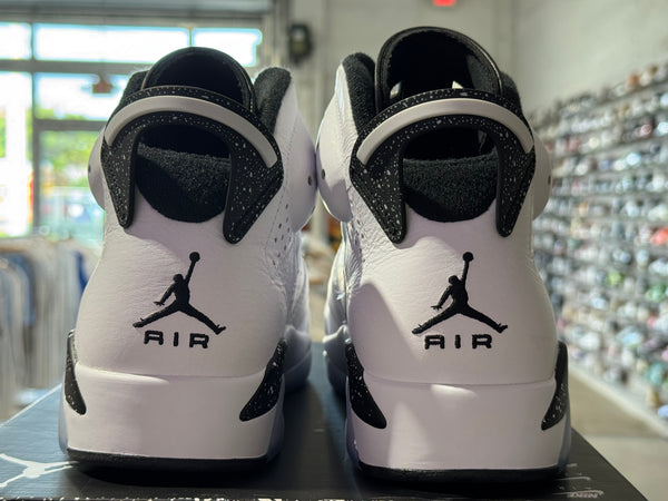 Air Jordan 6 Retro - Reverse Oreo Size 9