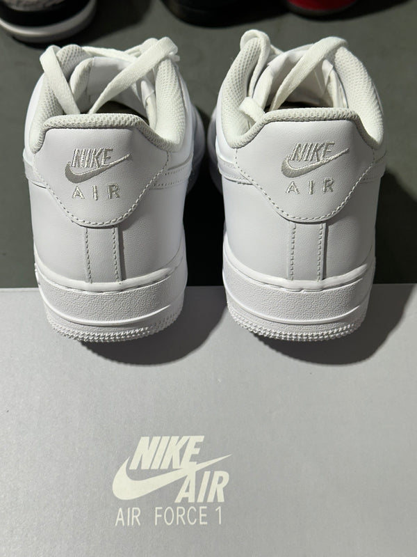 Nike Air Force 1 07 - Triple White Size 10