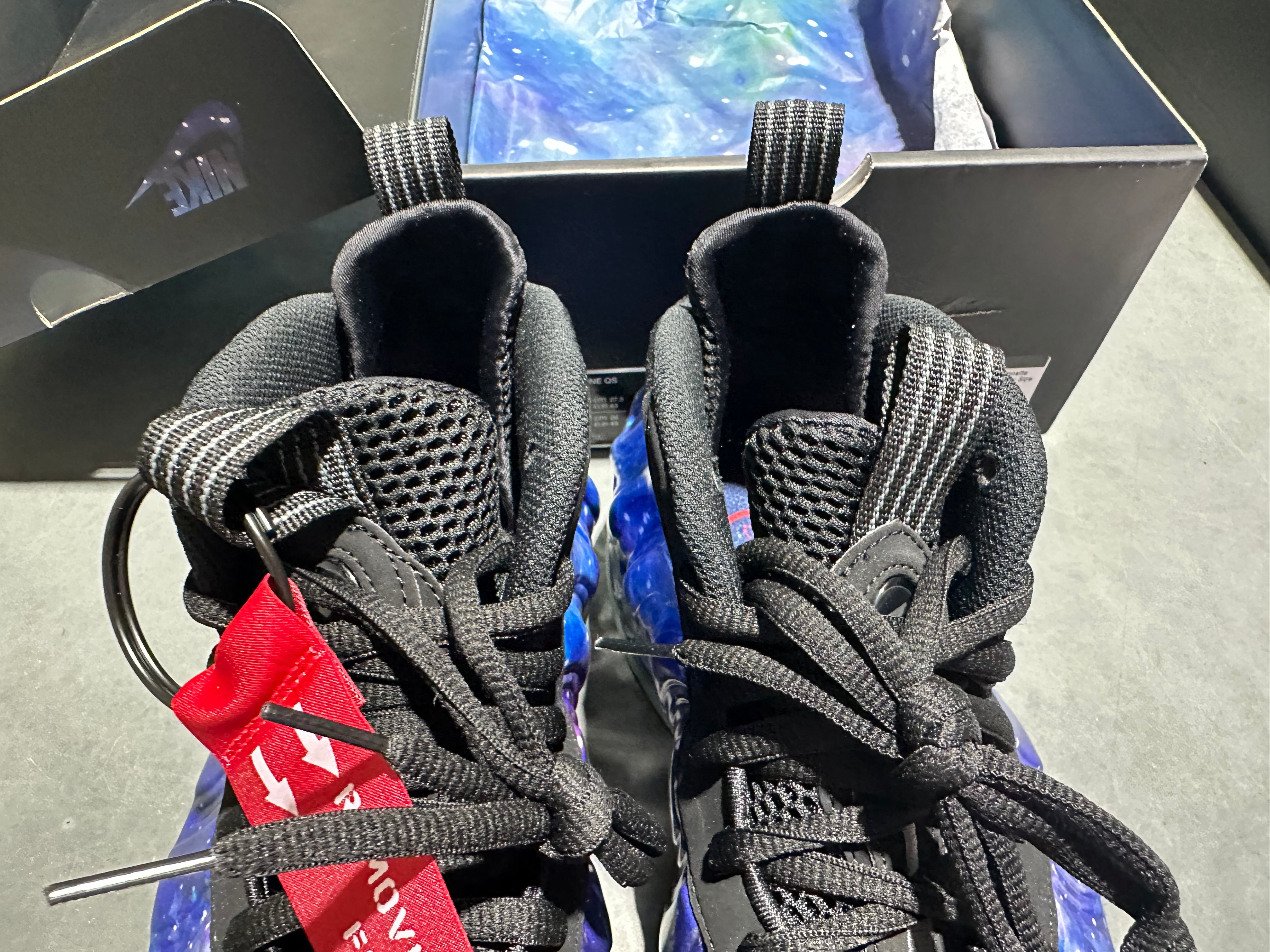 Nike Air Foamposite One QS - Galaxy Size 9.5