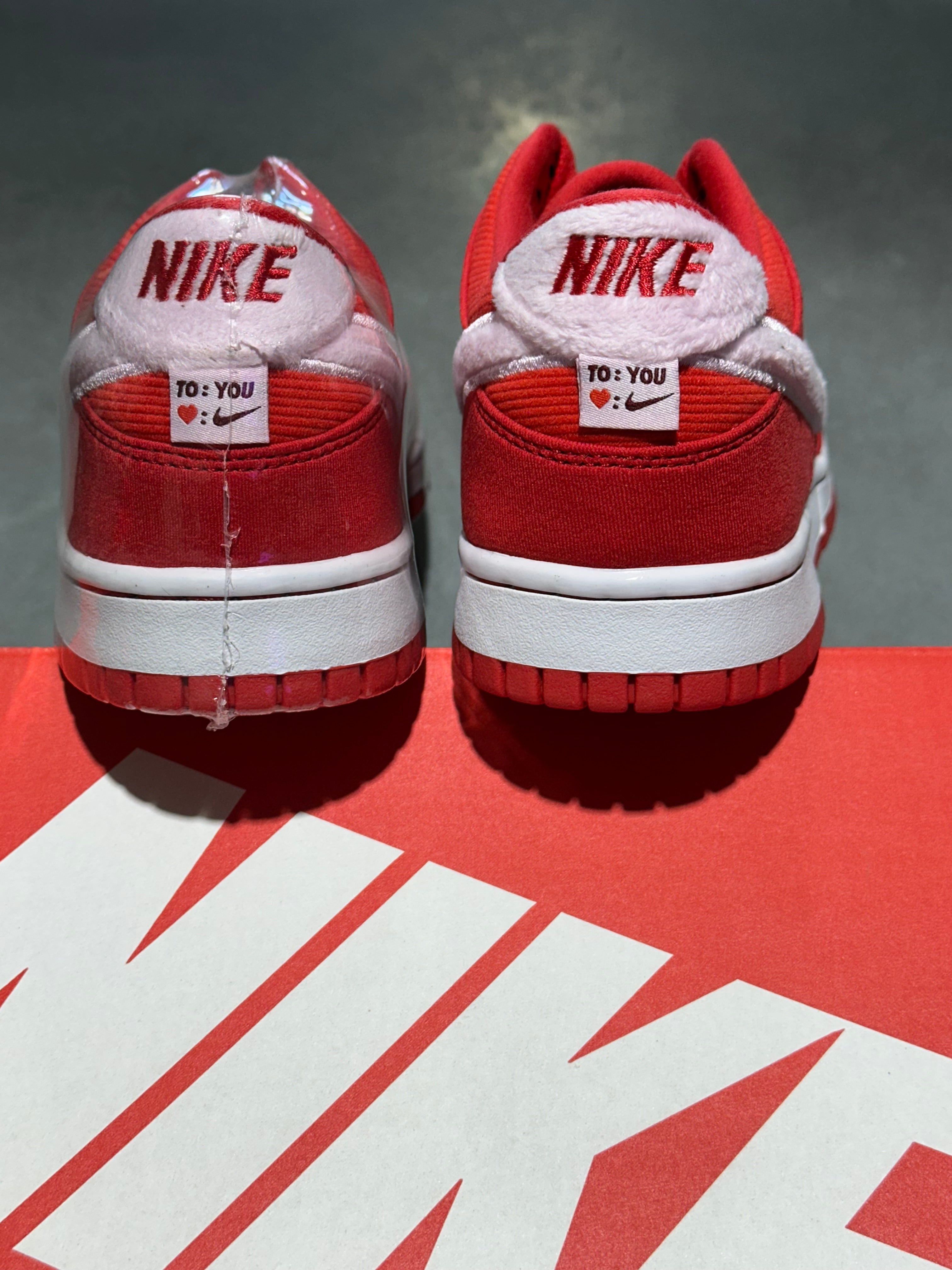 Nike Dunk Low (GS) - Valentine's Day 2024 Size 6Y