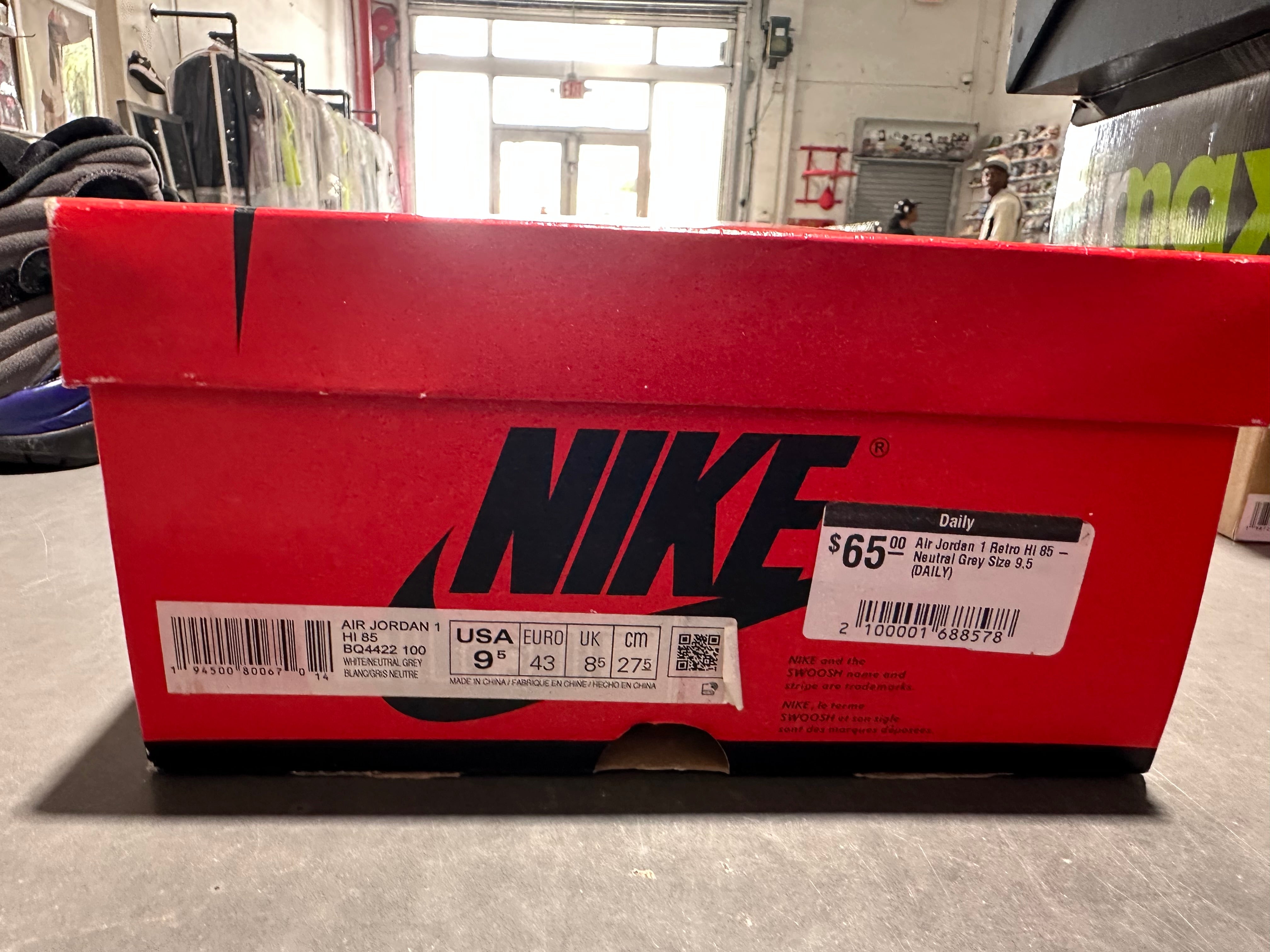 Air Jordan 1 Retro Hi 85 - Neutral Grey Size 9.5