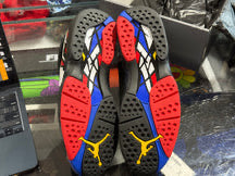 Air Jordon 8 Retro - Playoff 2023 Size 13 (DAILY)