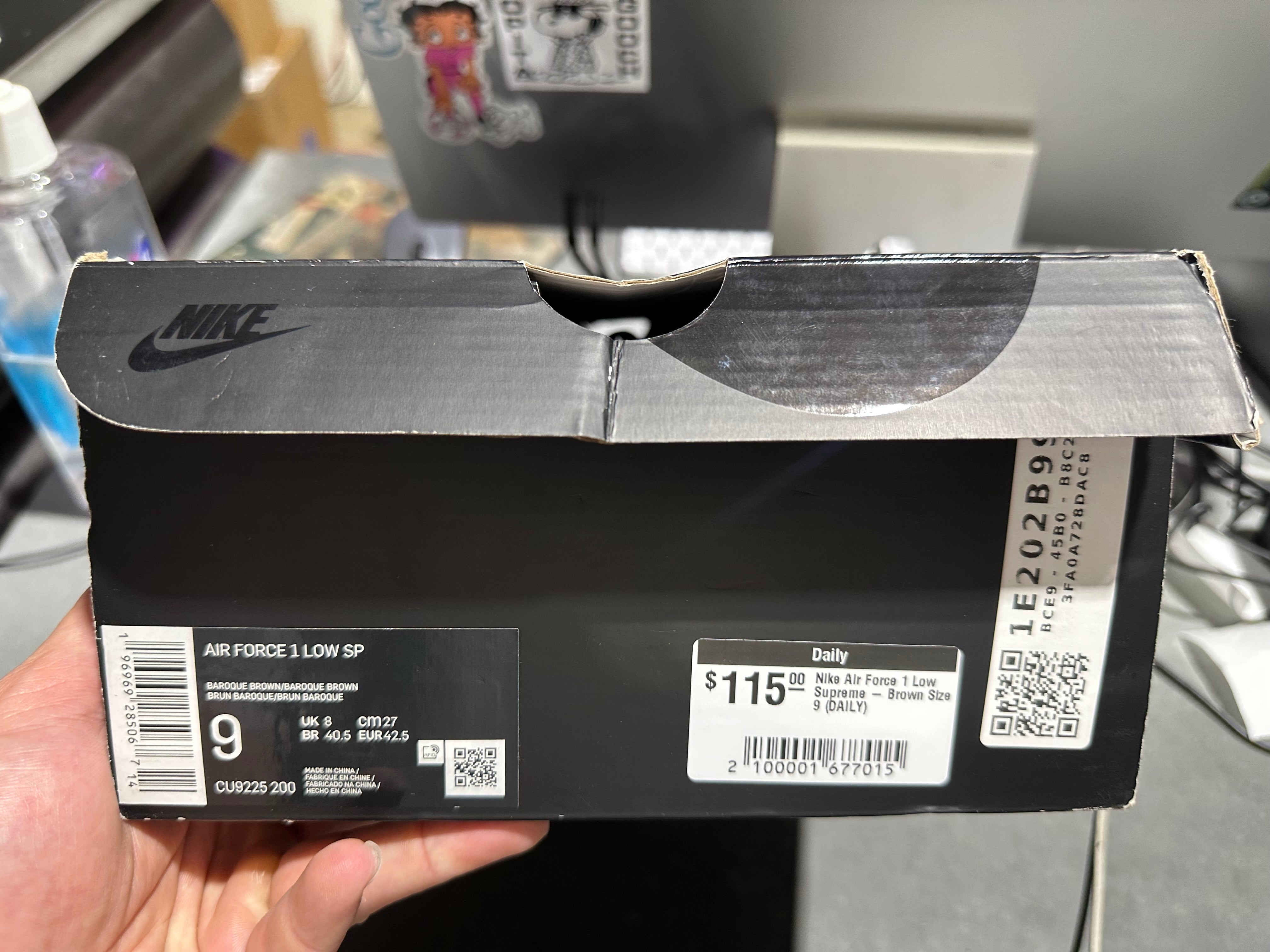 Nike Air Force 1 Low Supreme - Brown Size 9