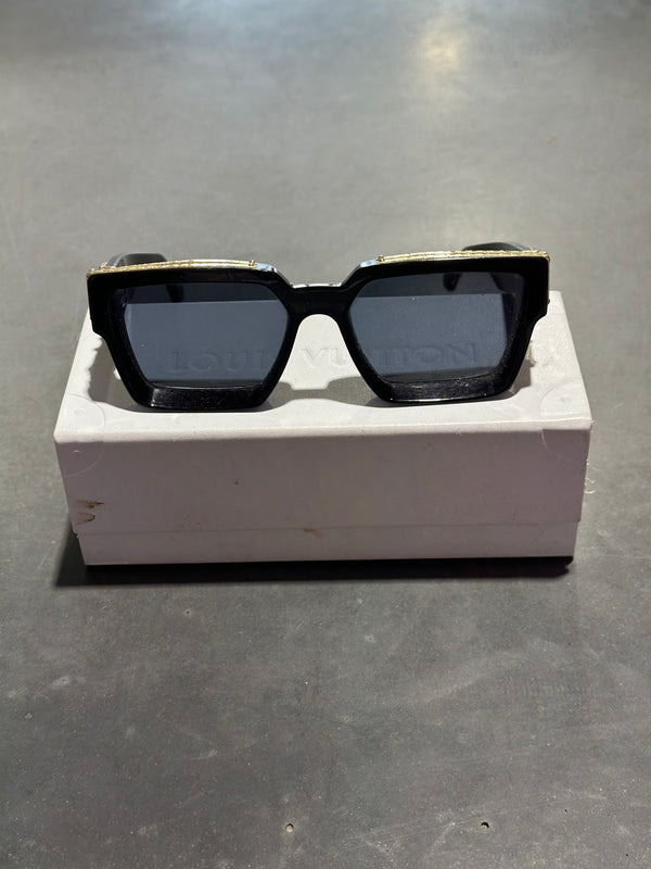 USED Louis Vuitton 1.1 Millionaires Sunglasses - Black