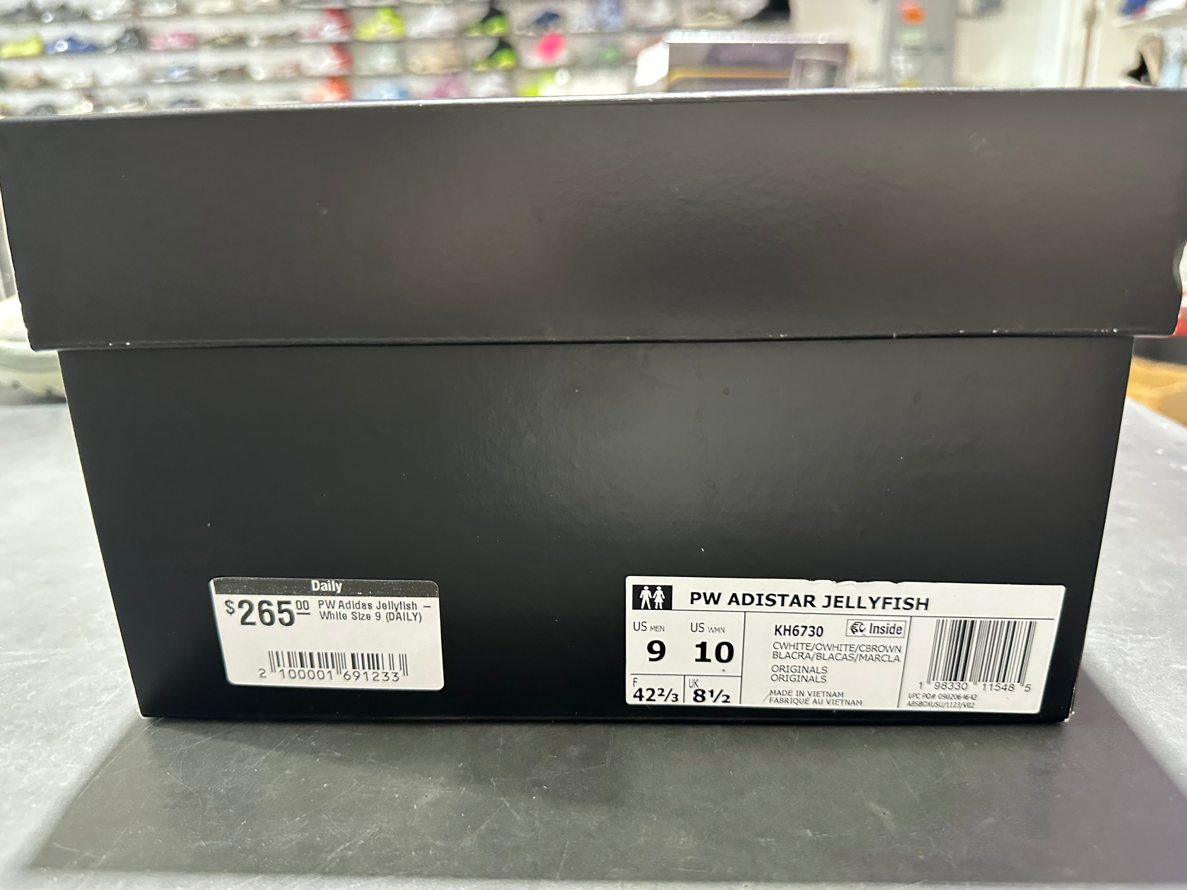 PW Adidas Jellyfish - White Size 9