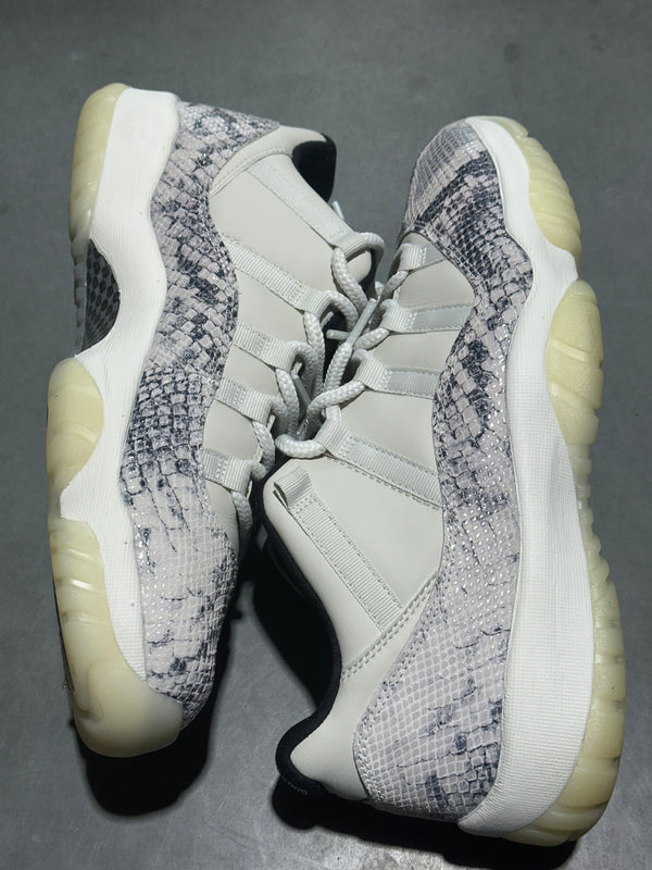 Air Jordan 11 Retro Low - Light Bone Snakeskin Size 10.5