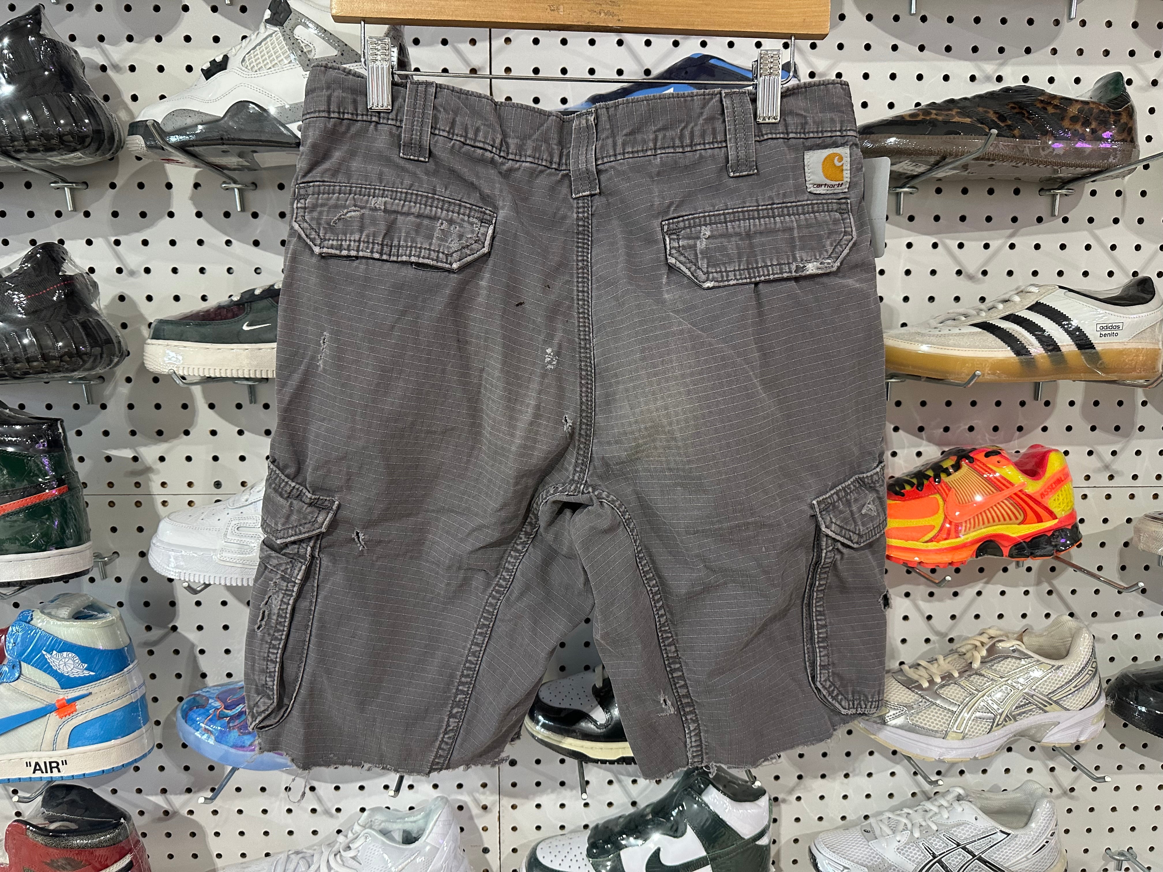 USED Carhartt Distressed Shorts - Grey Size 34