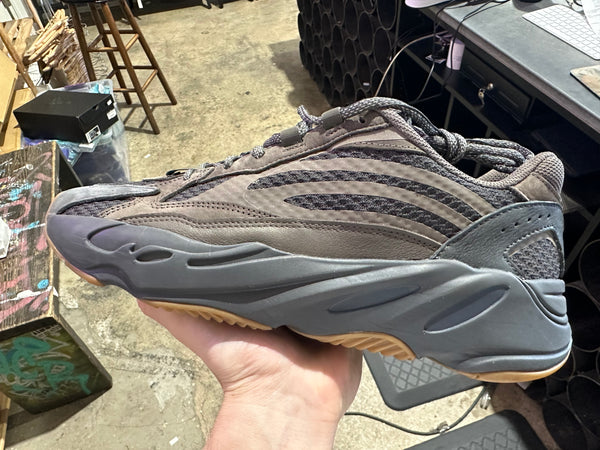 adidas Yeezy Boost 700 V2 - Geode Size 11